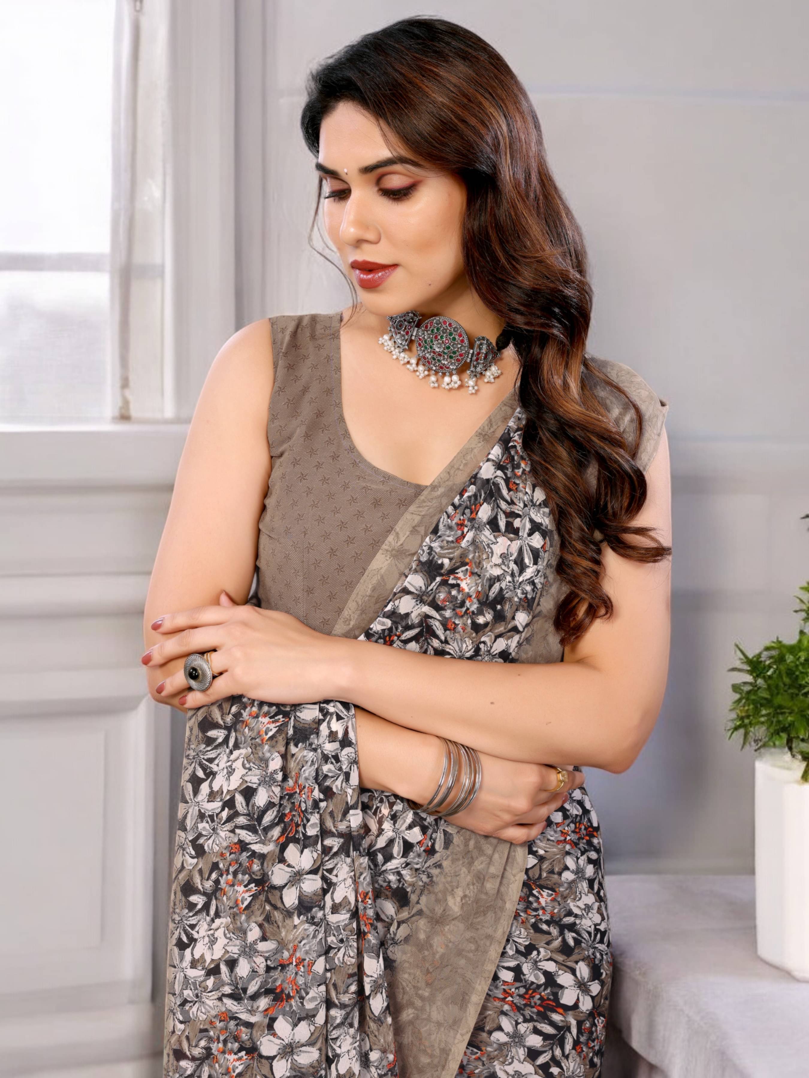 TTH Georgette Printed Saree With Unstitched Blouse Piece ( Brown ) TTH Georgette Printed Saree With Unstitched Blouse Piece ( Brown )