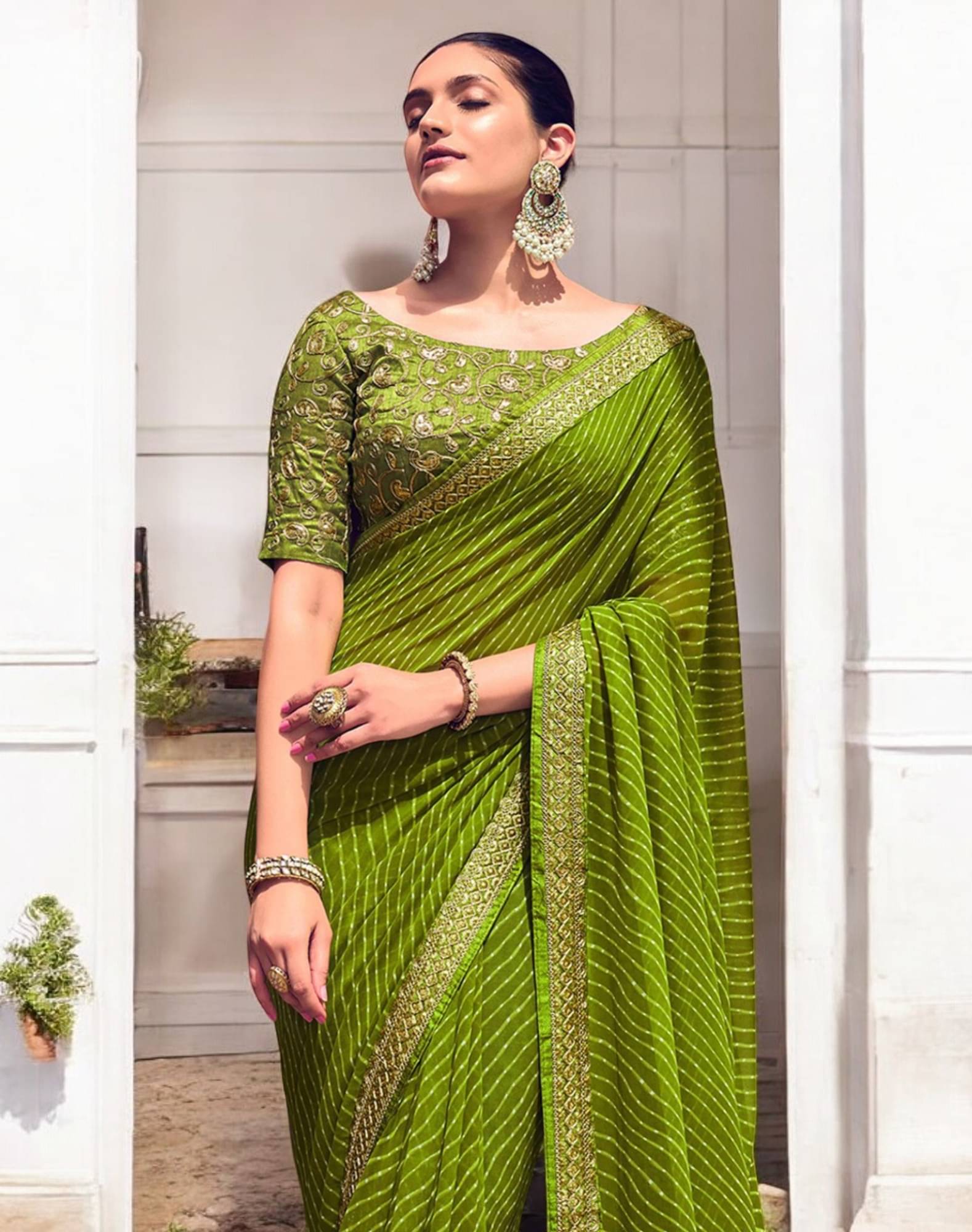 TTH Georgette Striped Saree With Unstitched Blouse Piece ( Green ) TTH Georgette Striped Saree With Unstitched Blouse Piece ( Green )