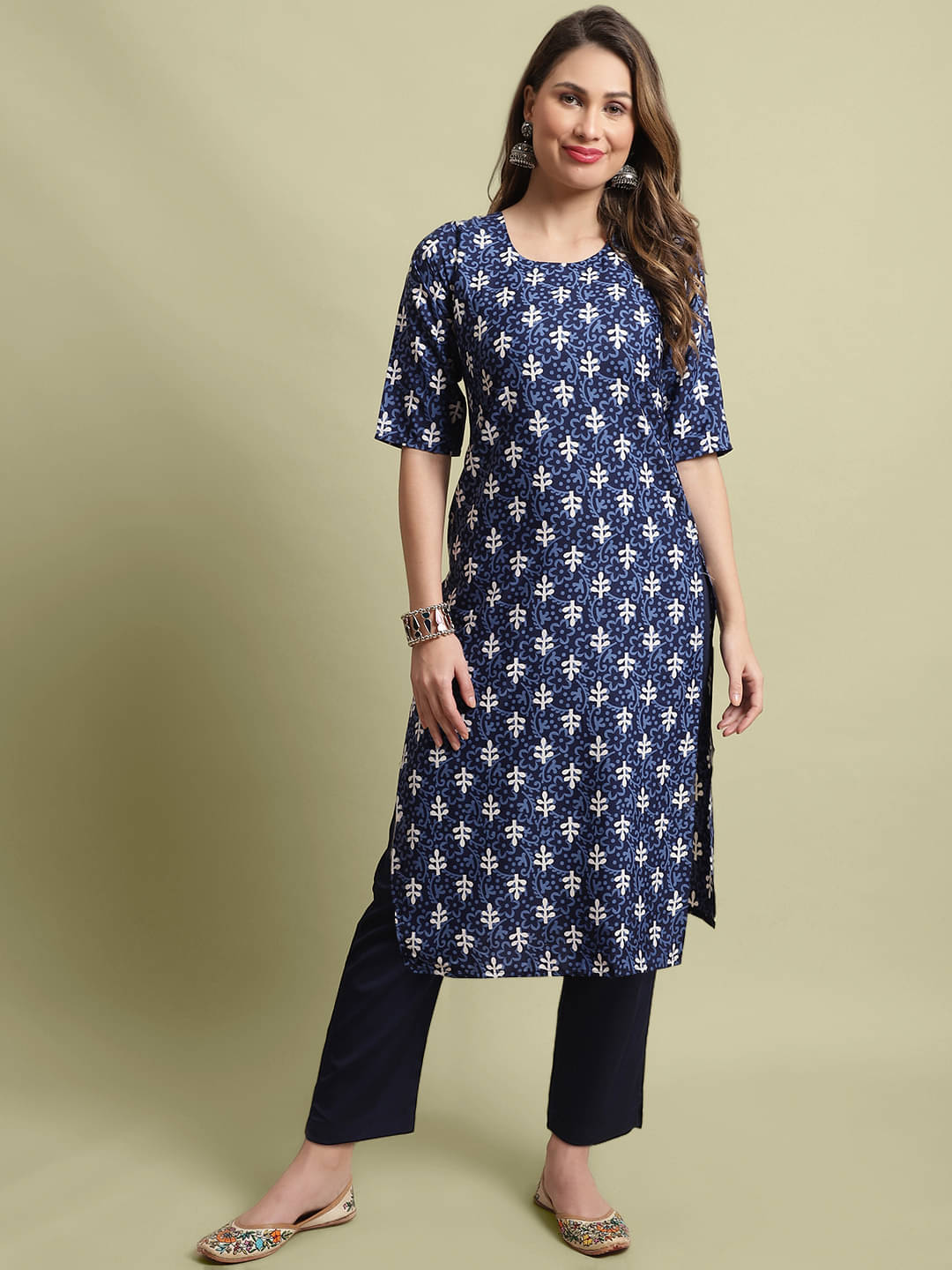 Ethnicbasket Crepe Printed Kurti With Pants Women's Stitched Salwar Suit - Blue ( Pack of 1 ) Ethnicbasket Crepe Printed Kurti With Pants Women's Stitched Salwar Suit - Blue ( Pack of 1 )