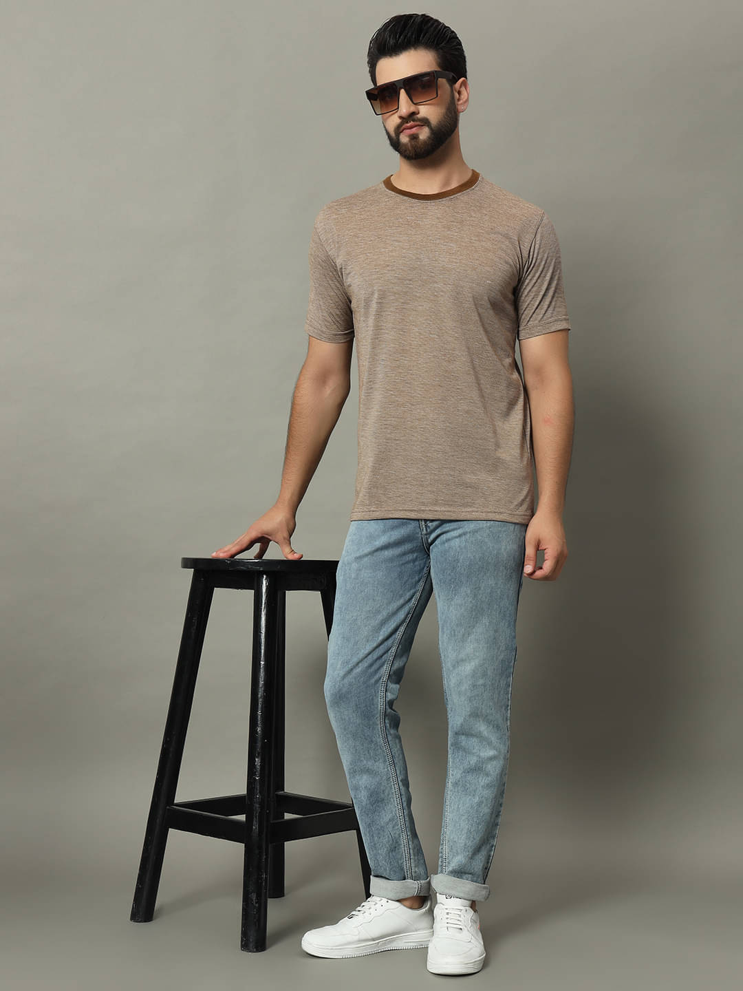 GET GOLF Cotton Blend Regular Fit Self Design Half Sleeves Men's Round T-Shirt - Brown ( Pack of 1 ) GET GOLF Cotton Blend Regular Fit Self Design Half Sleeves Men's Round T-Shirt - Brown ( Pack of 1 )