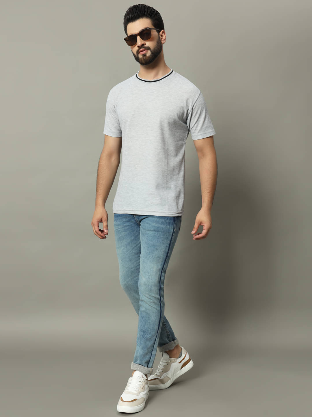     			GET GOLF Cotton Blend Regular Fit Solid Half Sleeves Men's Round T-Shirt - Grey ( Pack of 1 )