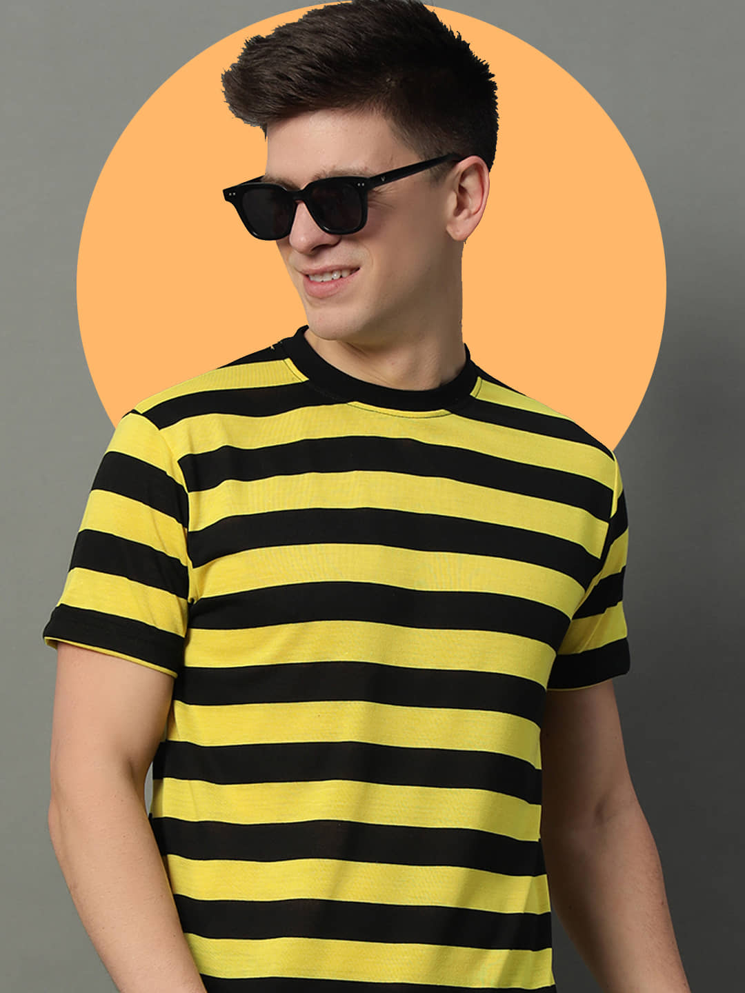 GET GOLF Cotton Blend Regular Fit Striped Half Sleeves Men's Round T-Shirt - Yellow ( Pack of 1 )