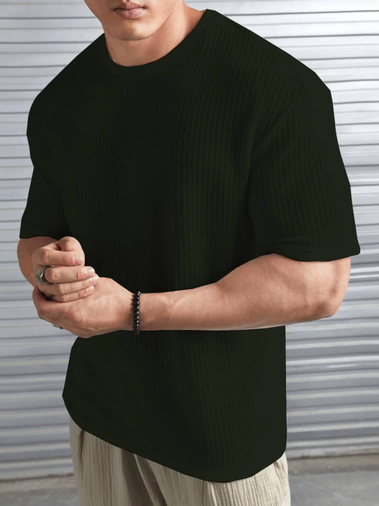     			Hushbucks Polyester Regular Fit Self Design Half Sleeves Men's Round T-Shirt - Black ( Pack of 1 )