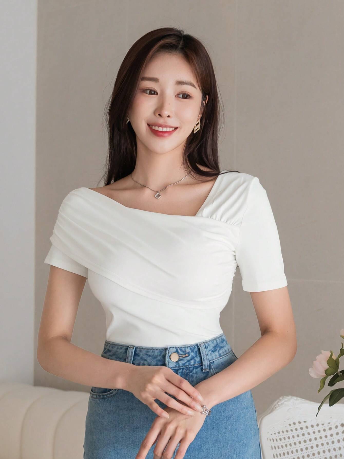 Istyle Can Women's Lycra Asymmetrical Top ( White ) Istyle Can Women's Lycra Asymmetrical Top ( White )