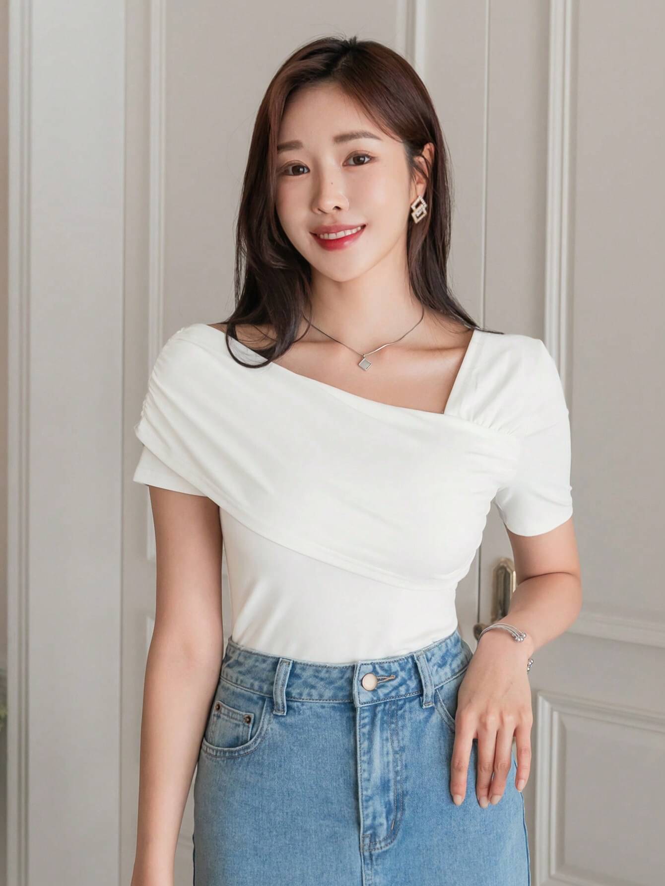 Istyle Can Women's Lycra Asymmetrical Top ( White ) Istyle Can Women's Lycra Asymmetrical Top ( White )