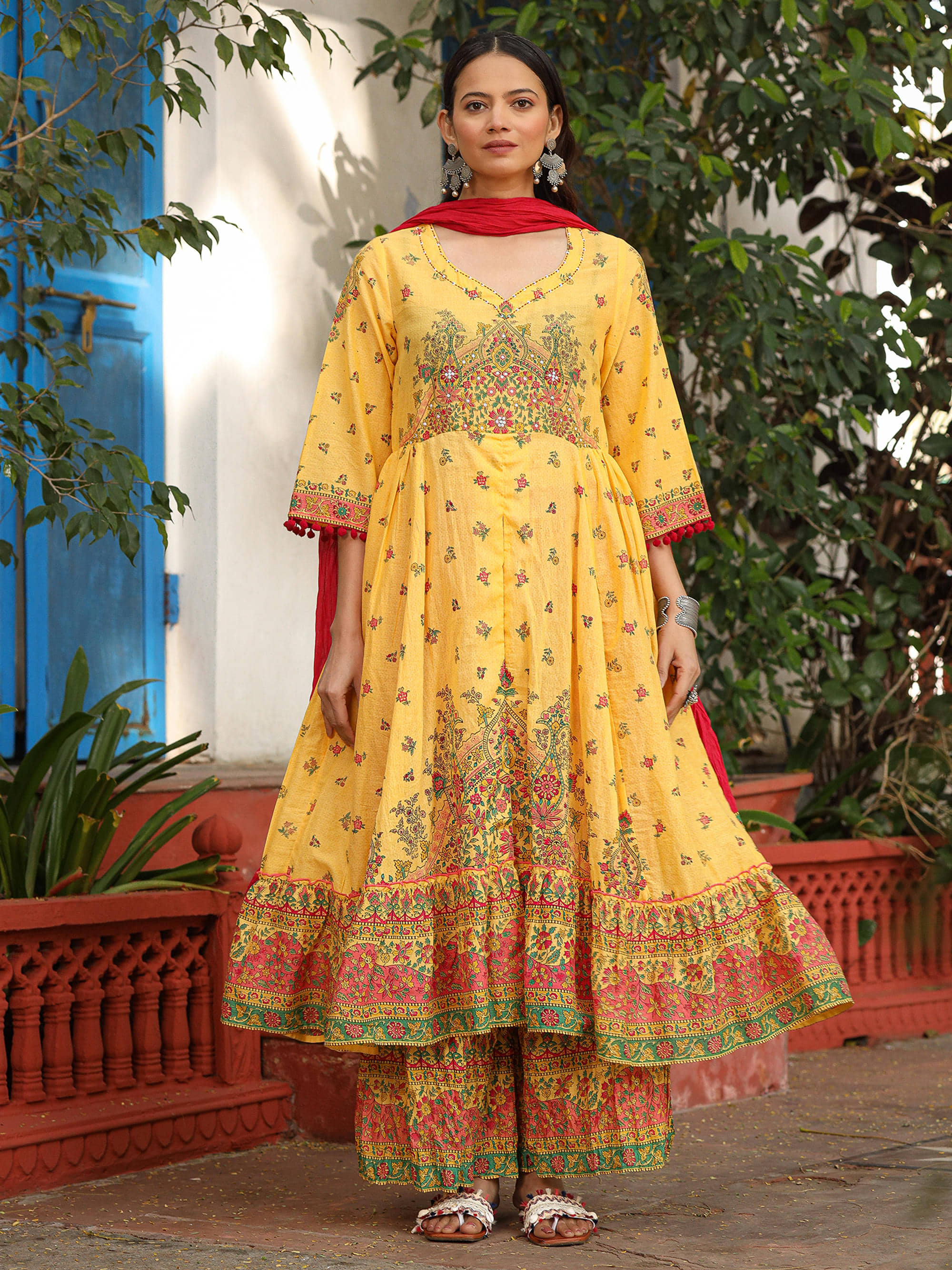 Juniper Women Cotton Printed High Slit Kurti With Palazzo ( Mustard )