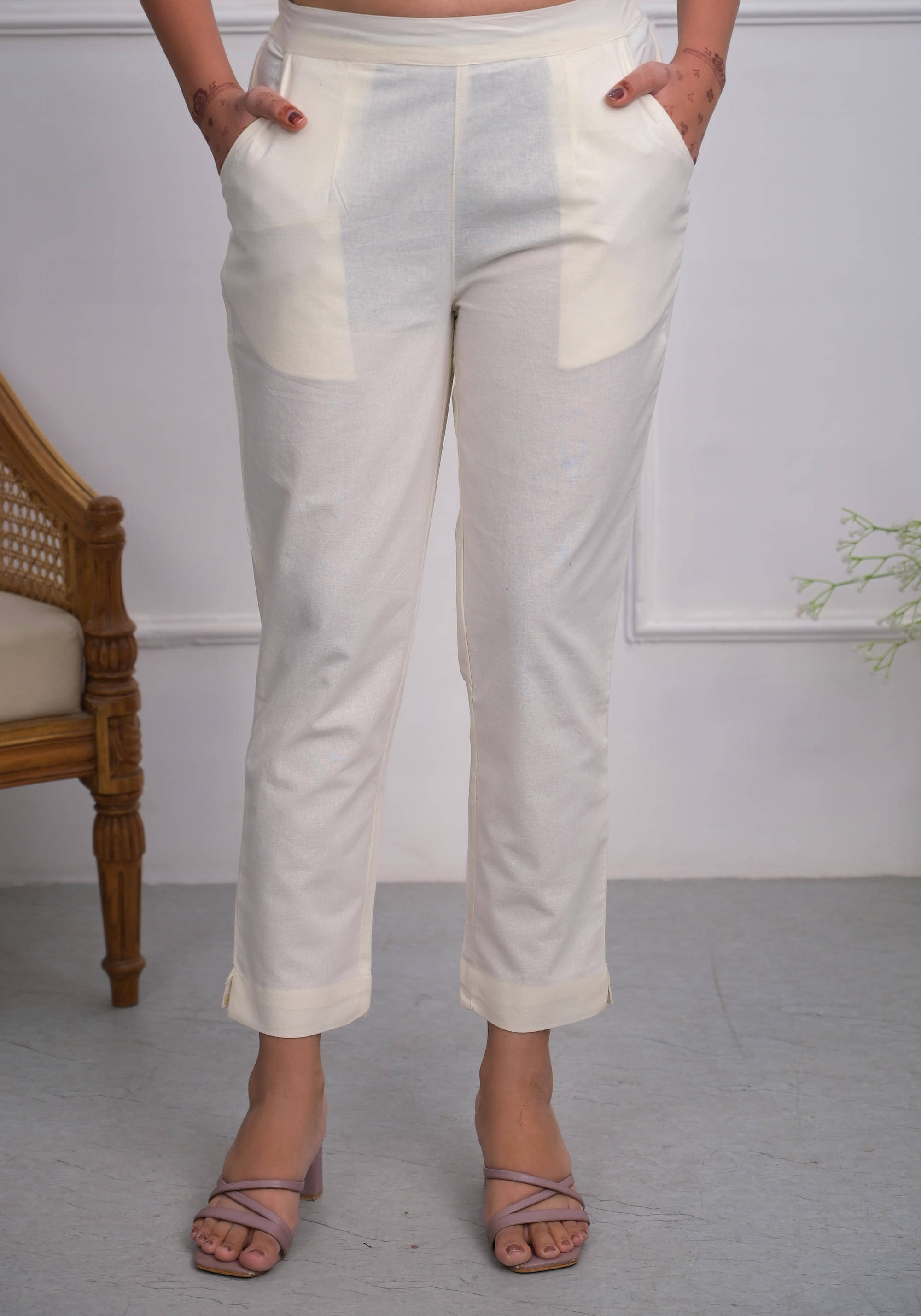     			Juniper Pack of 1 Cotton Regular Women's Cigarette Pants ( Off White )