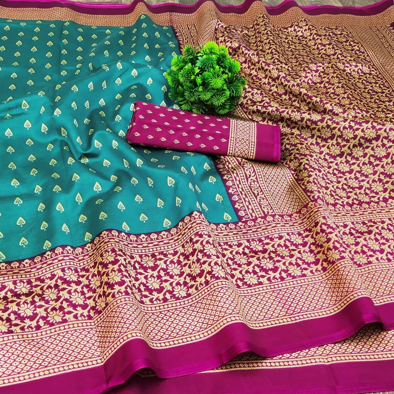 Kanooda Prints Art Silk Printed Saree With Unstitched Blouse Piece ( Red ) - Sarees | Buy online on ZillyBuy
