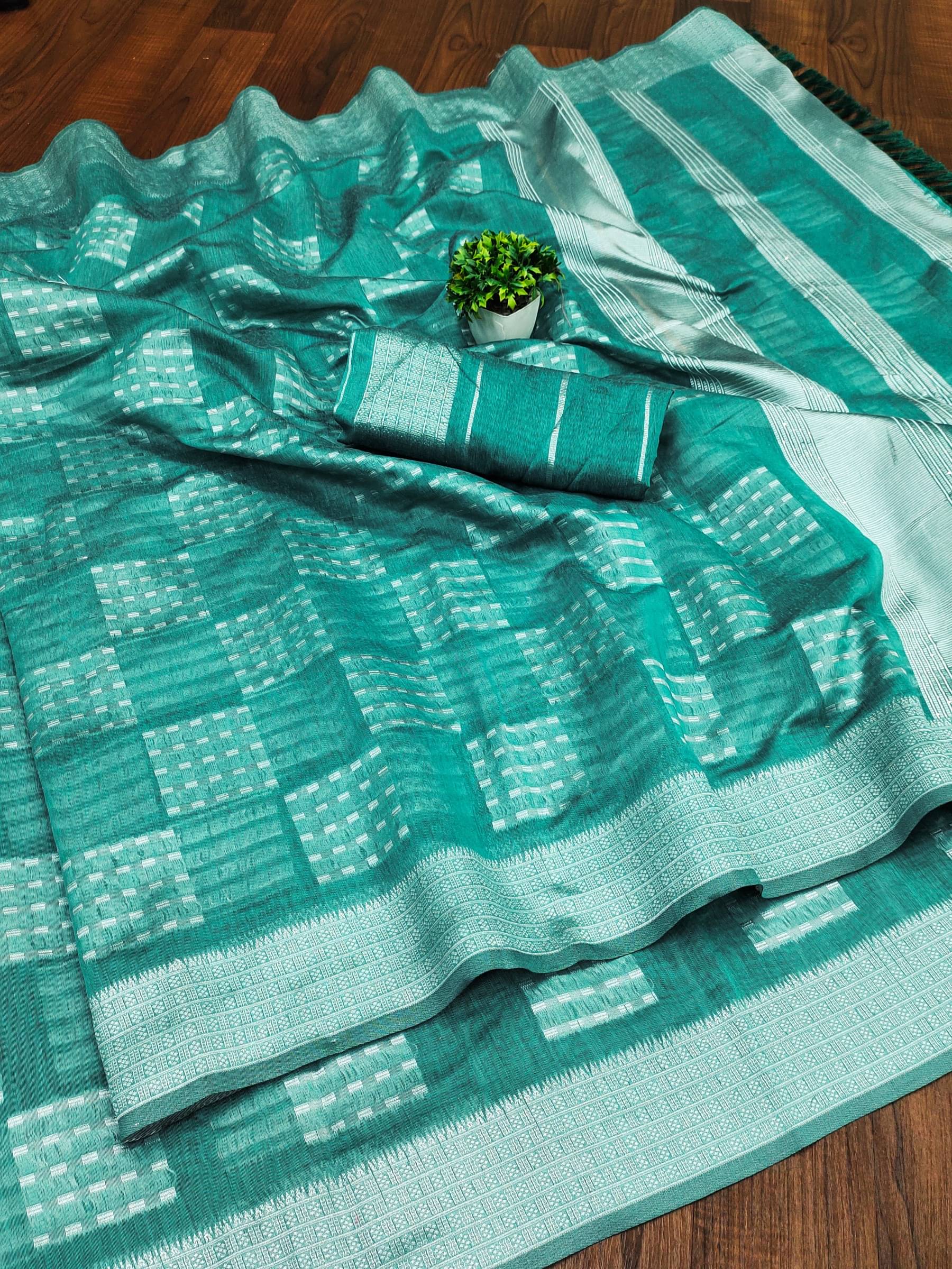     			Kanooda Prints Cotton Silk Woven Saree With Unstitched Blouse Piece ( Light Blue )