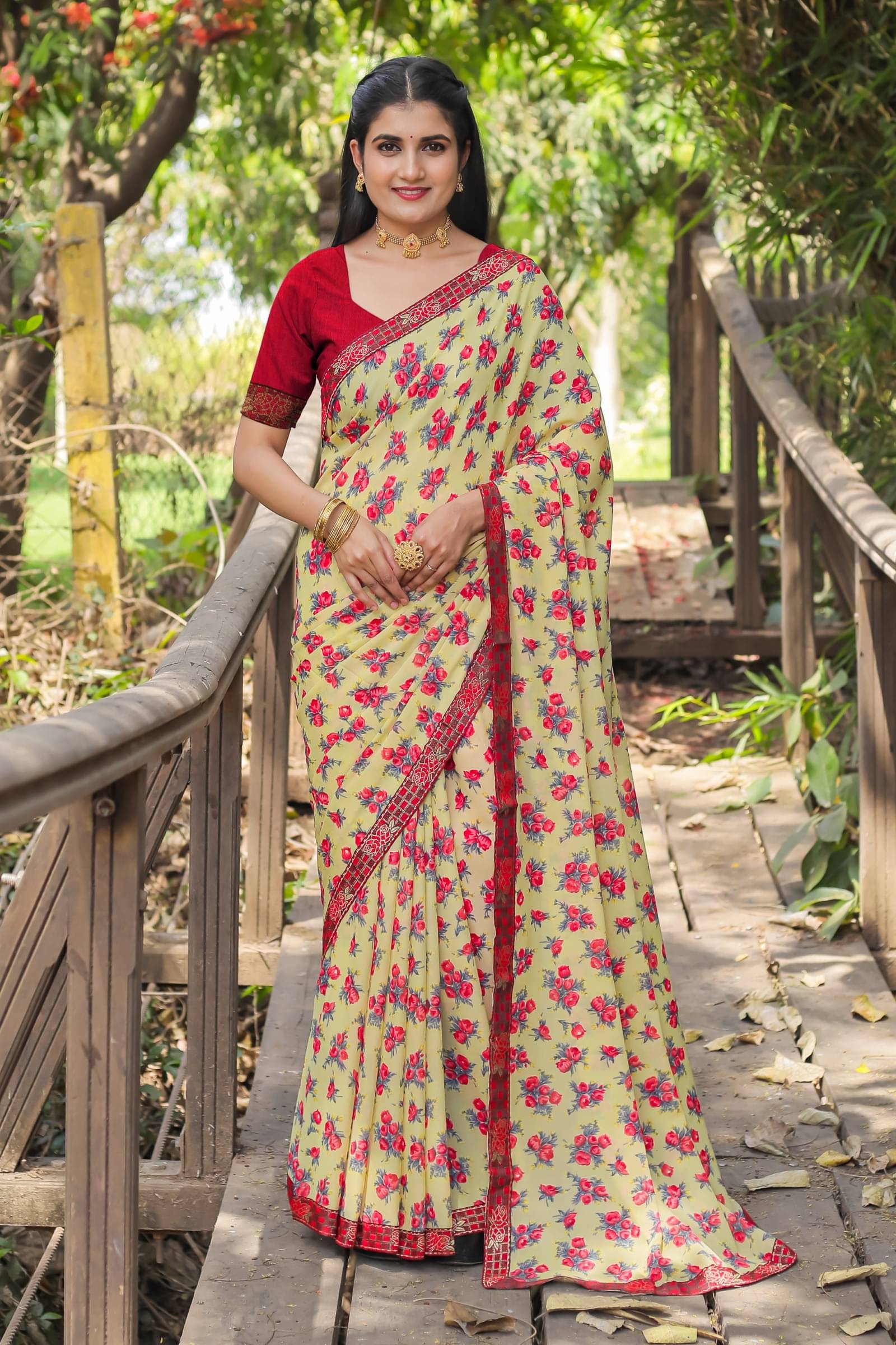 Kanooda Prints Georgette Printed Saree With Unstitched Blouse Piece ( Beige ) Kanooda Prints Georgette Printed Saree With Unstitched Blouse Piece ( Beige )
