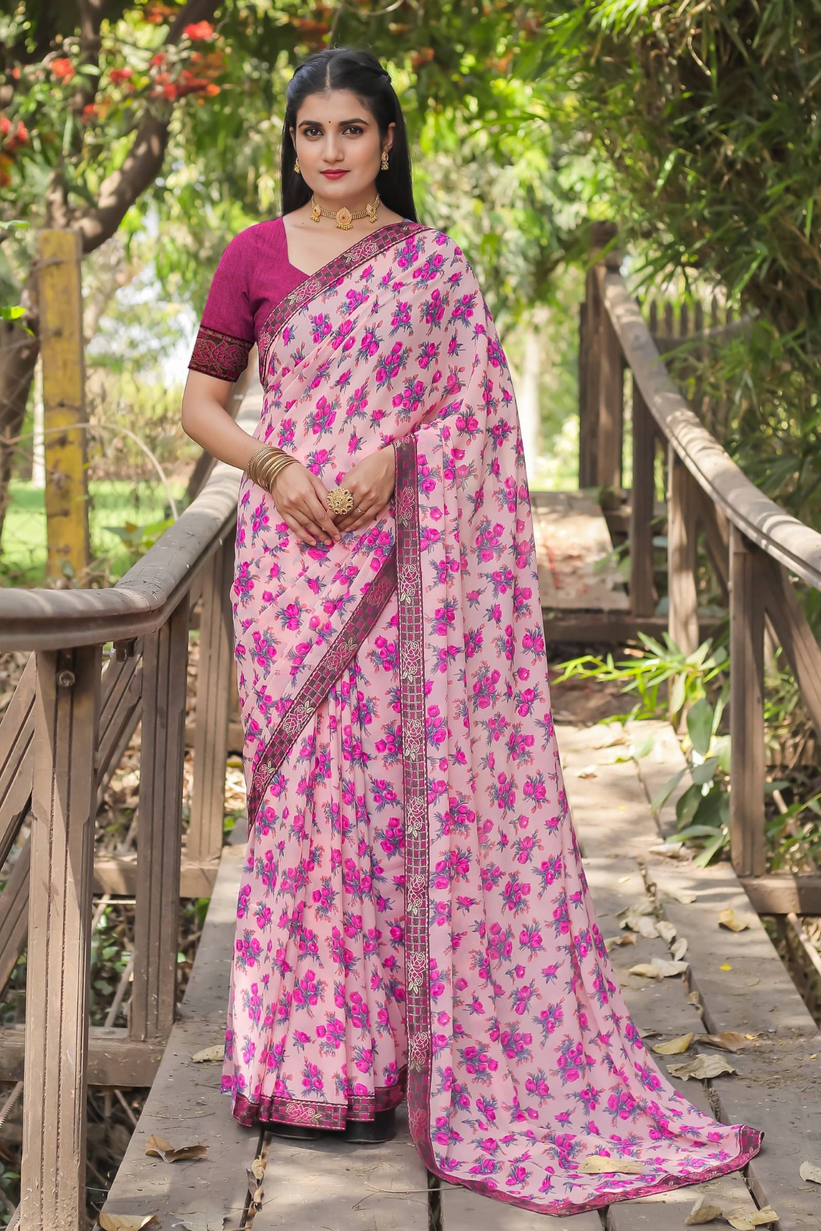Kanooda Prints Georgette Printed Saree With Unstitched Blouse Piece ( Pink )     			Kanooda Prints Georgette Printed Saree With Unstitched Blouse Piece ( Pink )