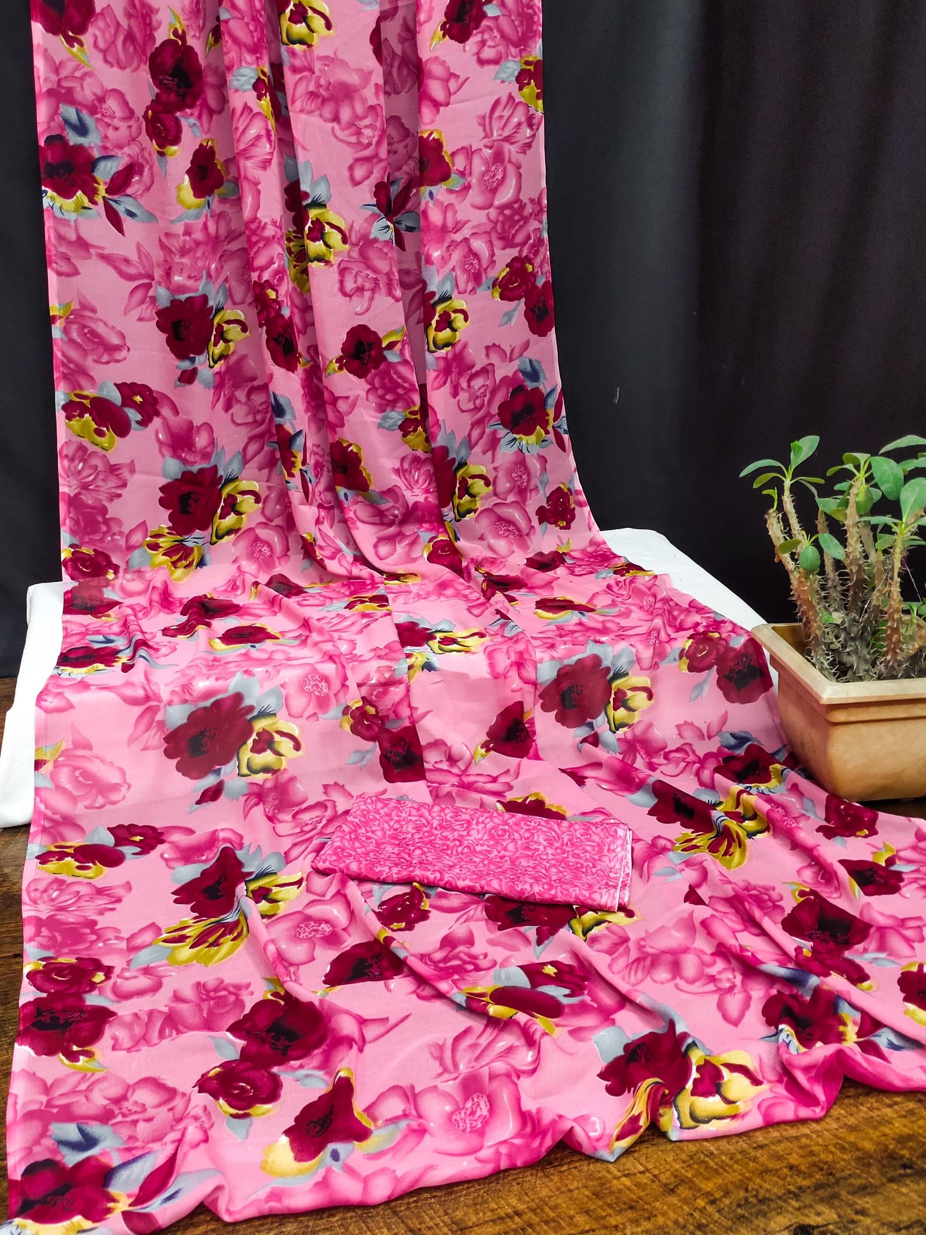     			Kanooda Prints Georgette Printed Saree With Unstitched Blouse Piece ( Pink )