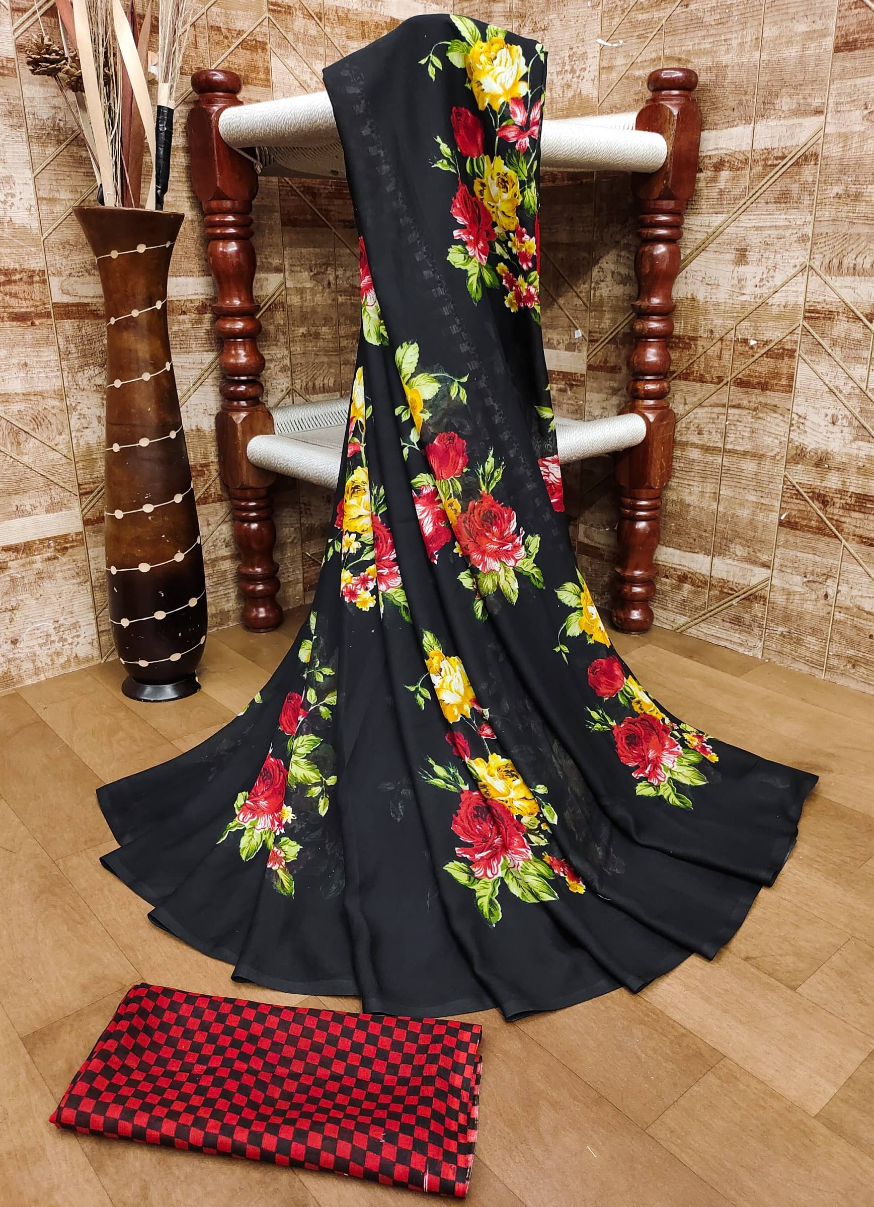 Kanooda Prints Georgette Printed Saree With Unstitched Blouse Piece ( Black ) Kanooda Prints Georgette Printed Saree With Unstitched Blouse Piece ( Black )