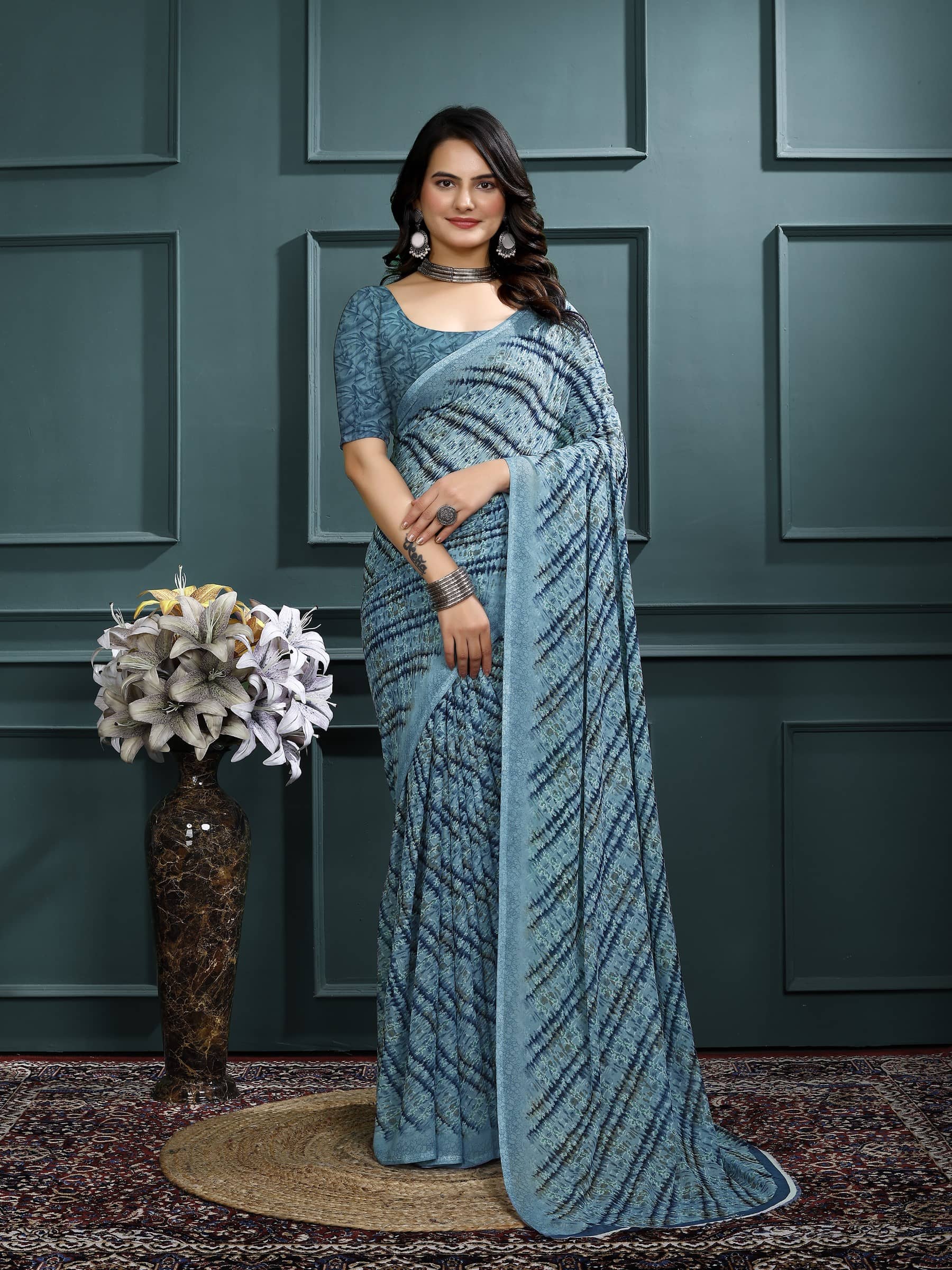 Kanooda Prints Georgette Printed Saree With Unstitched Blouse Piece ( Grey ) - Sarees | Buy online on ZillyBuy