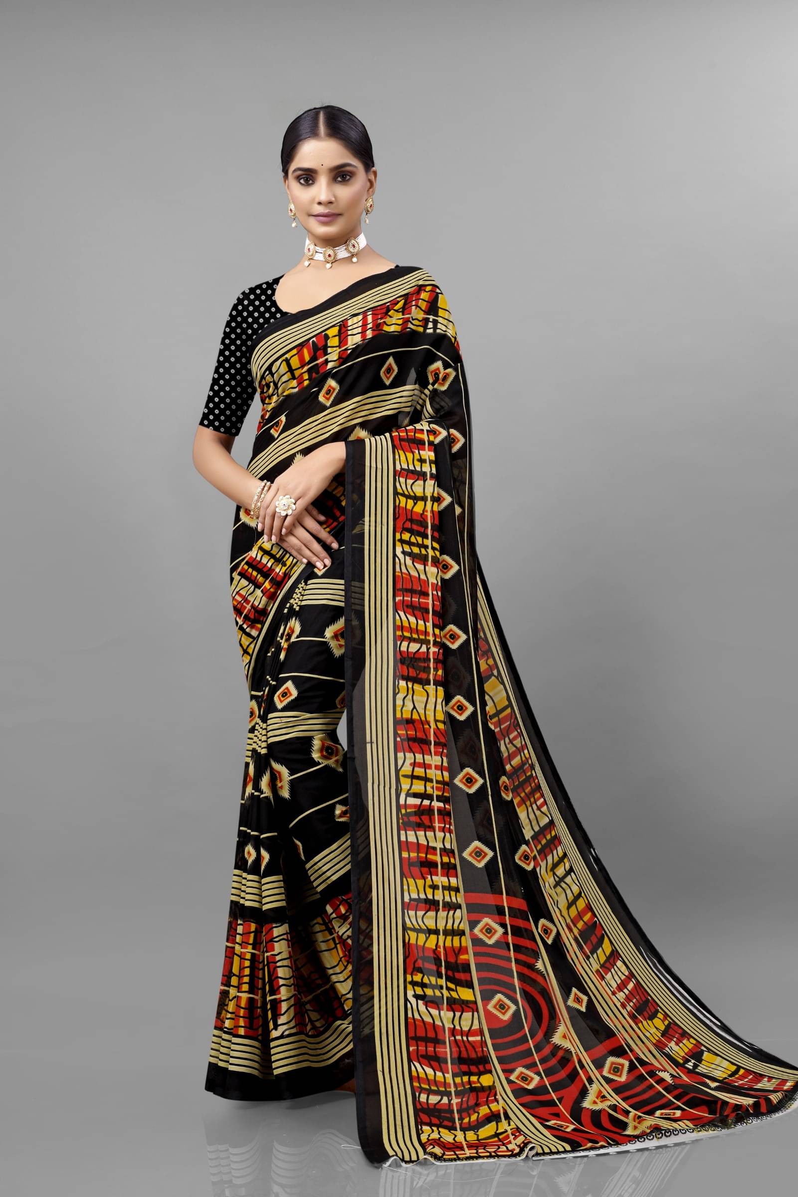     			Kanooda Prints Georgette Printed Saree With Unstitched Blouse Piece ( Black )