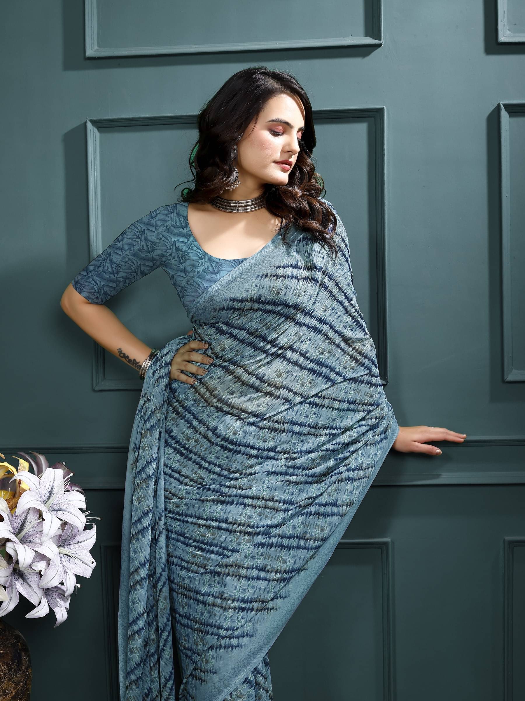     			Kanooda Prints Georgette Printed Saree With Unstitched Blouse Piece ( Grey )