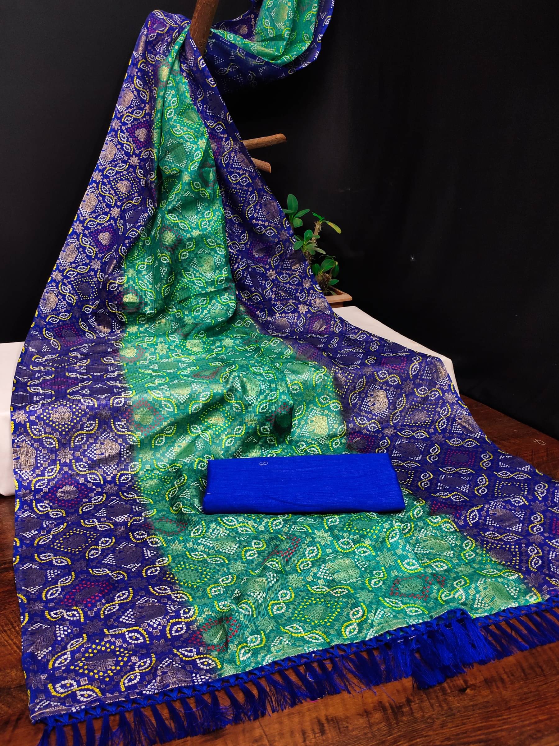 Kanooda Prints Net Woven Saree With Unstitched Blouse Piece ( Multicolor ) Kanooda Prints Net Woven Saree With Unstitched Blouse Piece ( Multicolor )