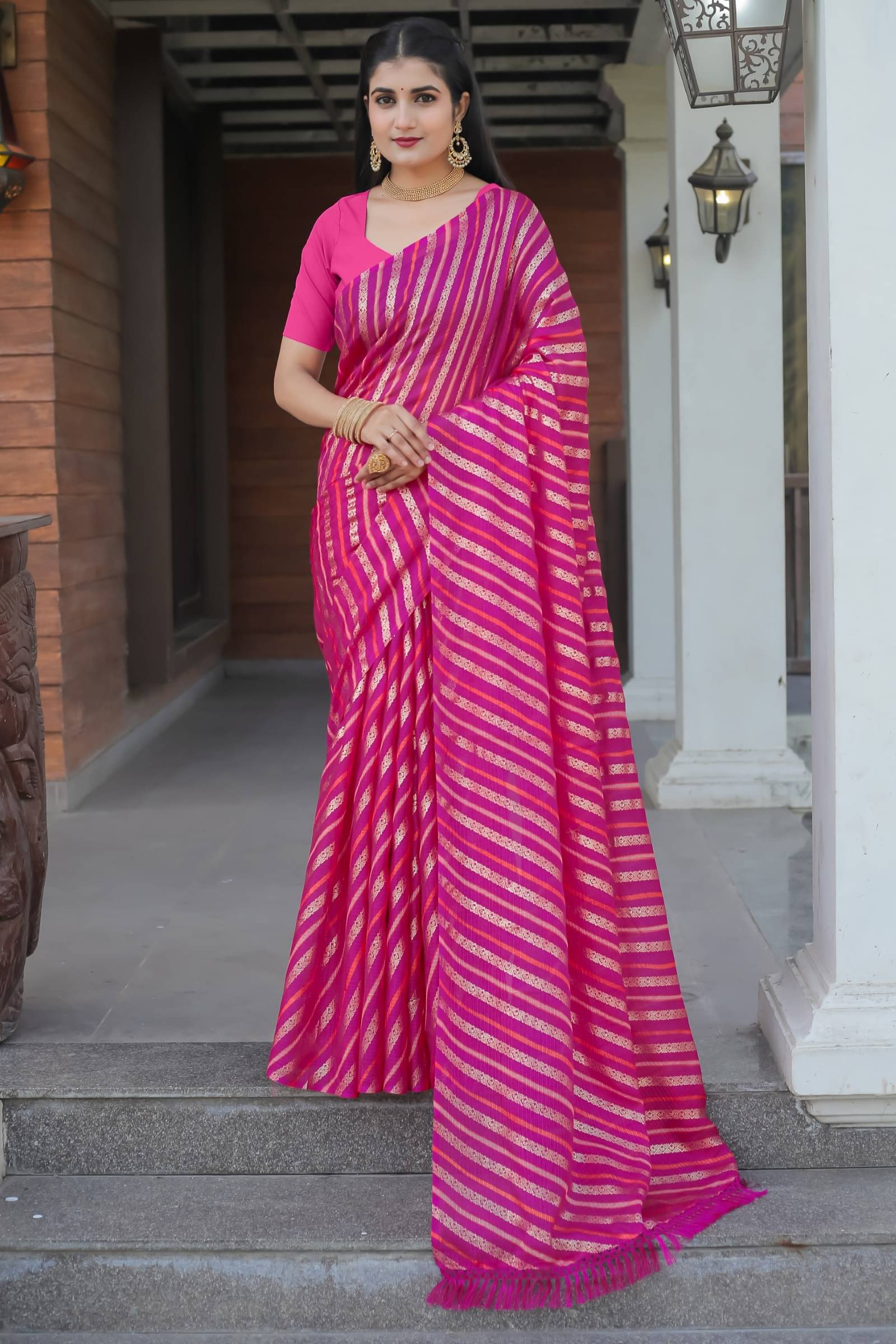     			Kanooda Prints Net Woven Saree With Unstitched Blouse Piece ( Multicolor )