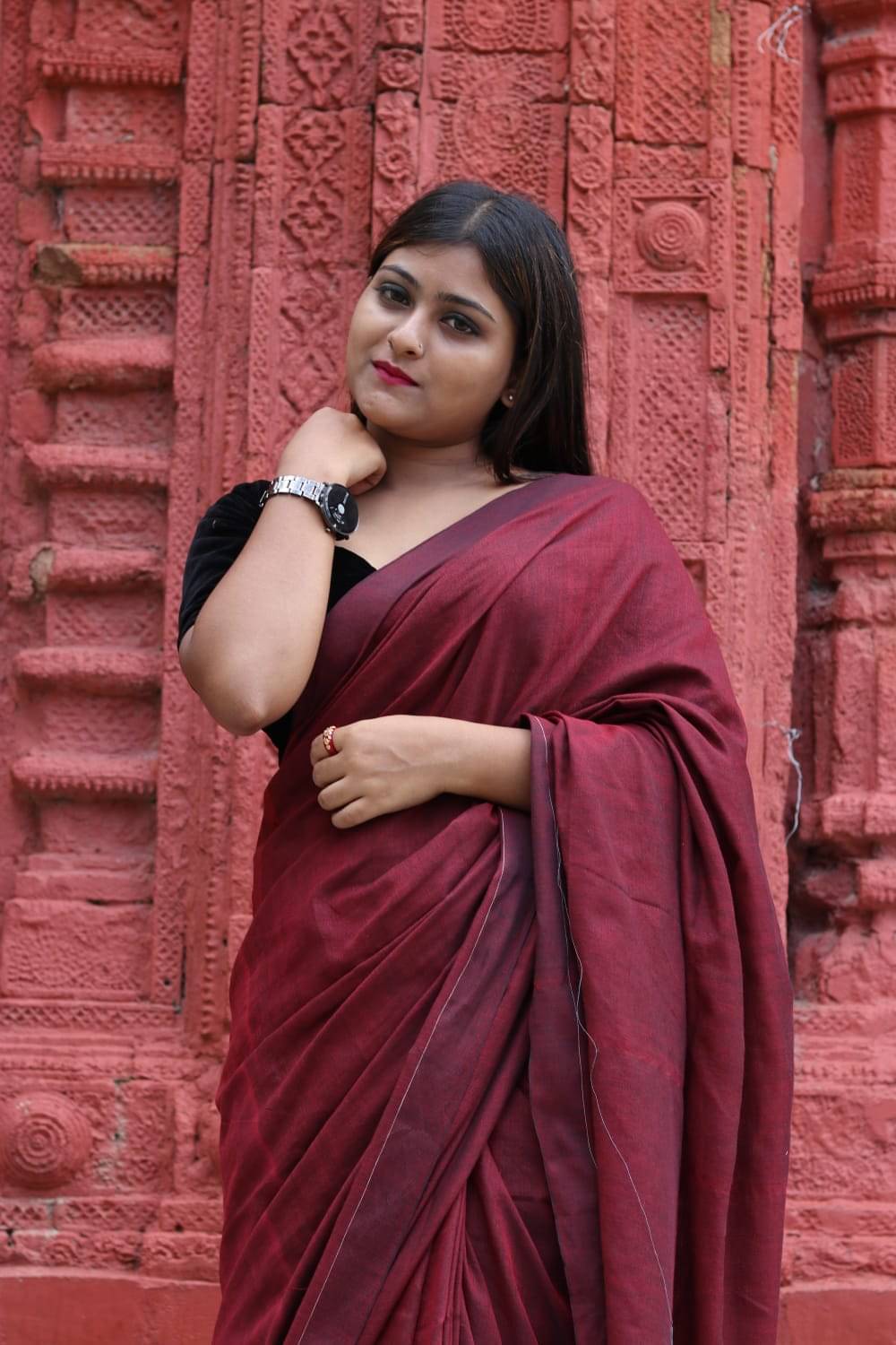     			SARADA HANDLOOM Cotton Solid Saree With Unstitched Blouse Piece ( Maroon )