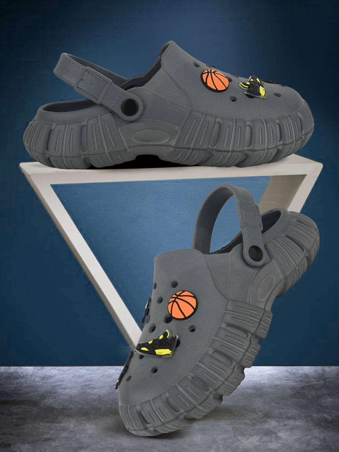     			Secritas - Grey Men's Clogs