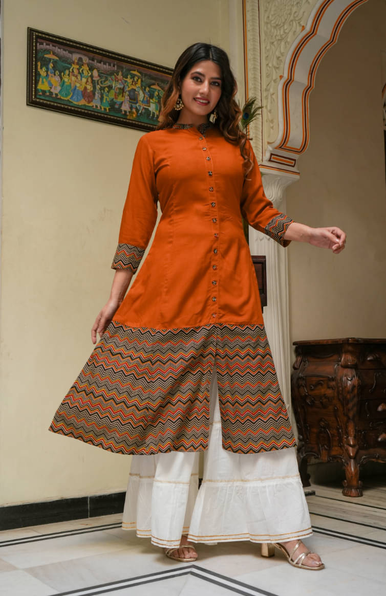 Yash Gallery Pack of 1 Rayon Printed Front Slit Women's Kurti - ( Multicolor ) Yash Gallery Pack of 1 Rayon Printed Front Slit Women's Kurti - ( Multicolor )