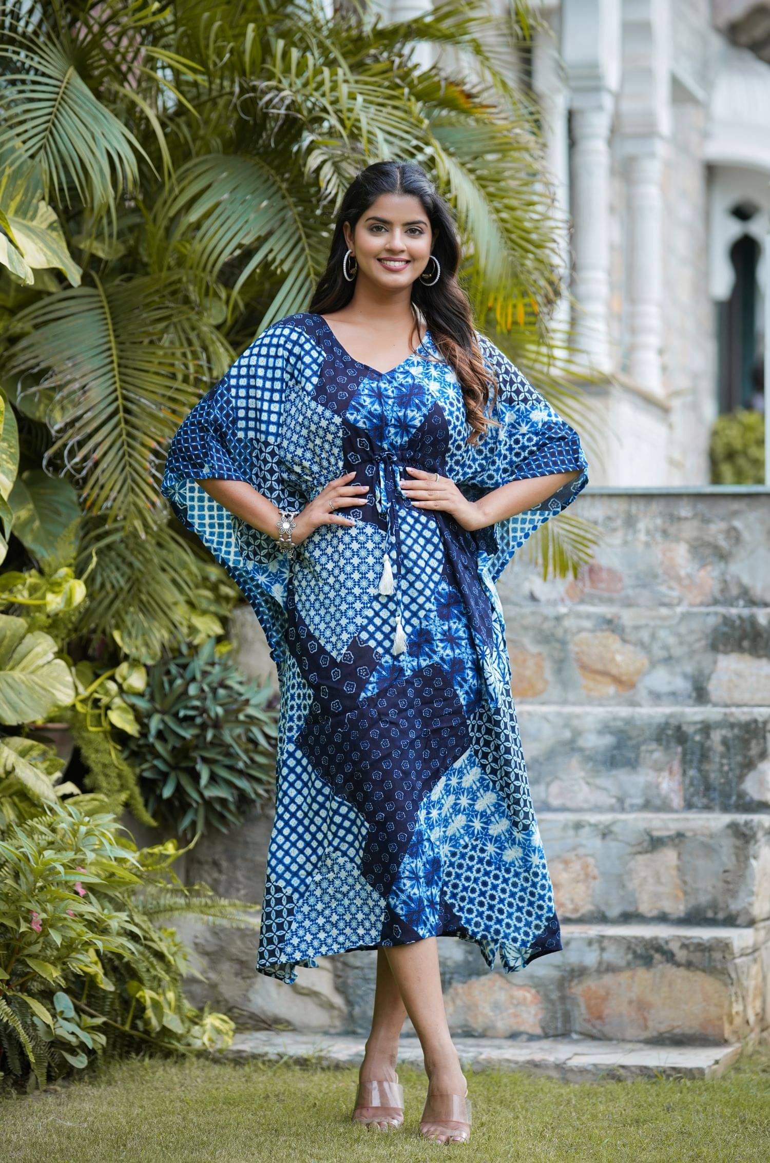 Yash Gallery Women Rayon Printed Kaftan ( Indigo ) Yash Gallery Women Rayon Printed Kaftan ( Indigo )