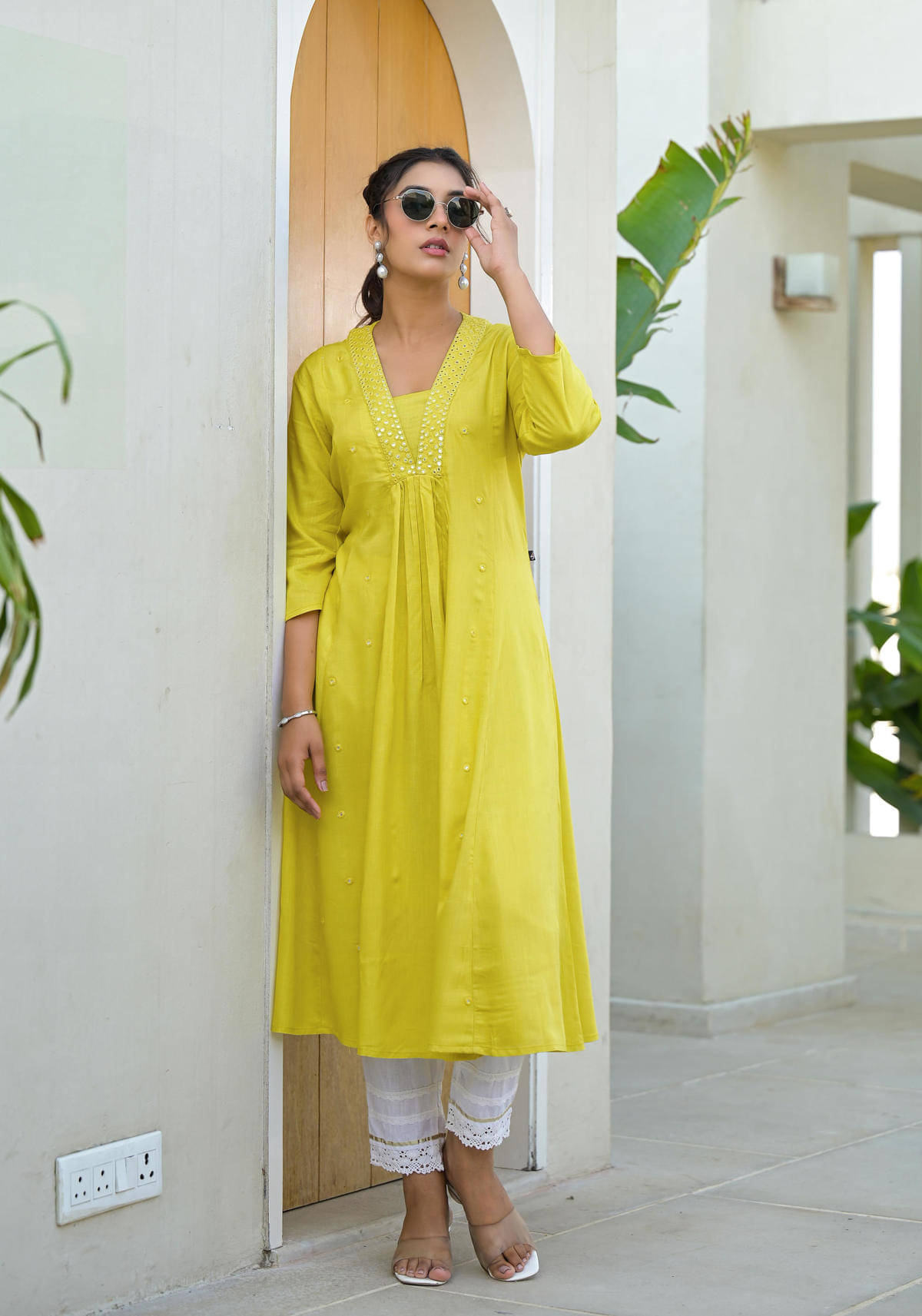 Kurta Pack of 1 Rayon Embellished A-line Women's Kurti - ( Yellow ) Kurta Pack of 1 Rayon Embellished A-line Women's Kurti - ( Yellow )