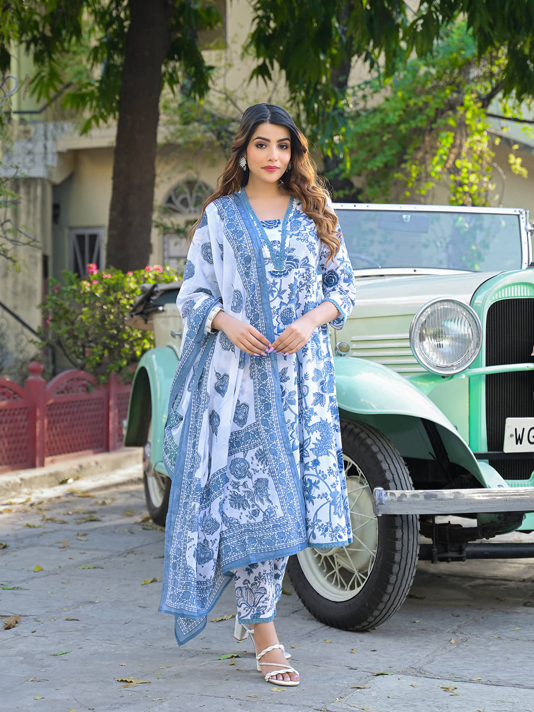 Divena Cotton Printed Kurti With Pants Women's Stitched Salwar Suit - Blue ( Pack of 1 ) Divena Cotton Printed Kurti With Pants Women's Stitched Salwar Suit - Blue ( Pack of 1 )
