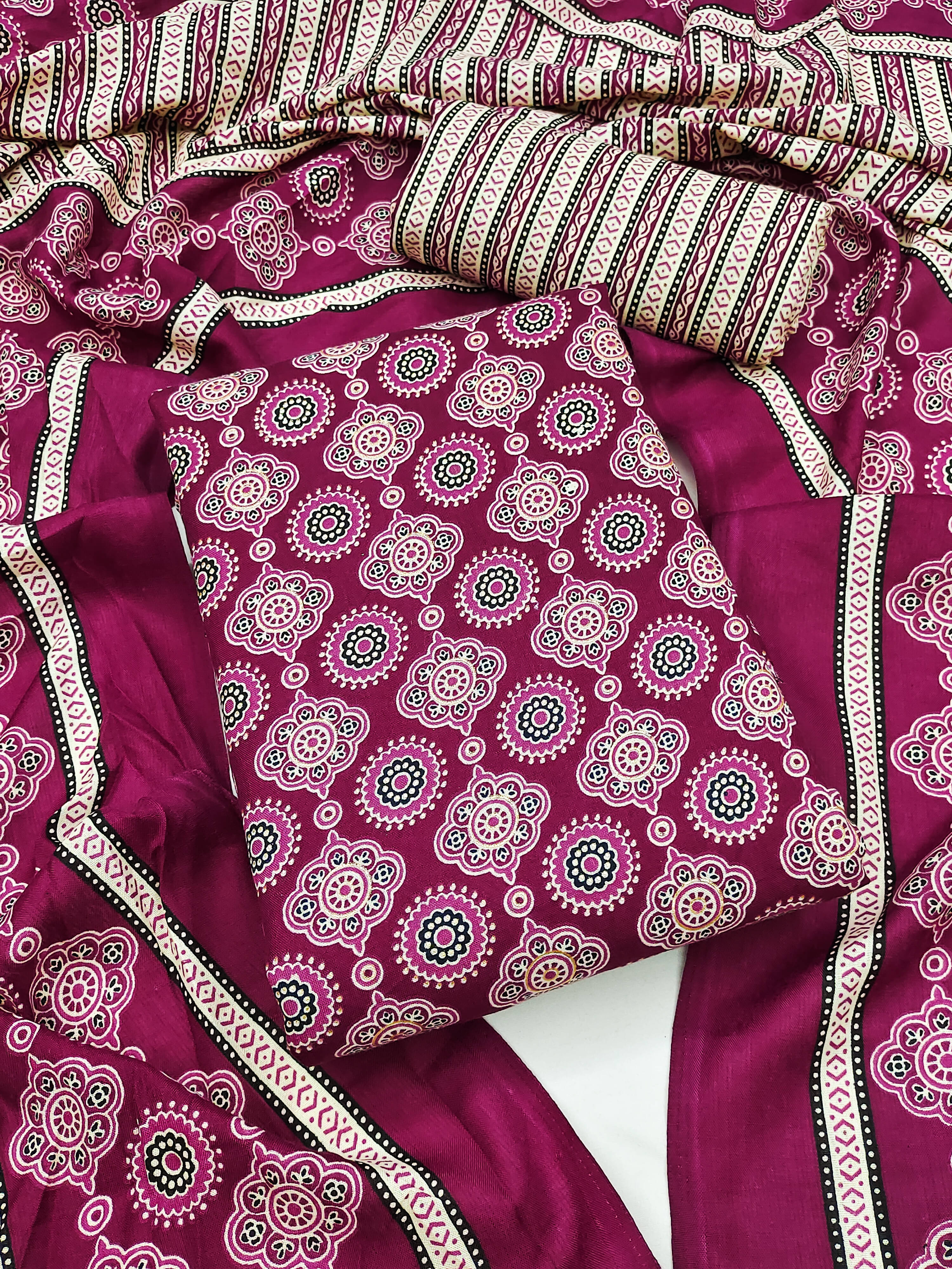     			Nayanthara Trends Unstitched Cotton Blend Printed Dress Material - Pink ( Pack of 1 )