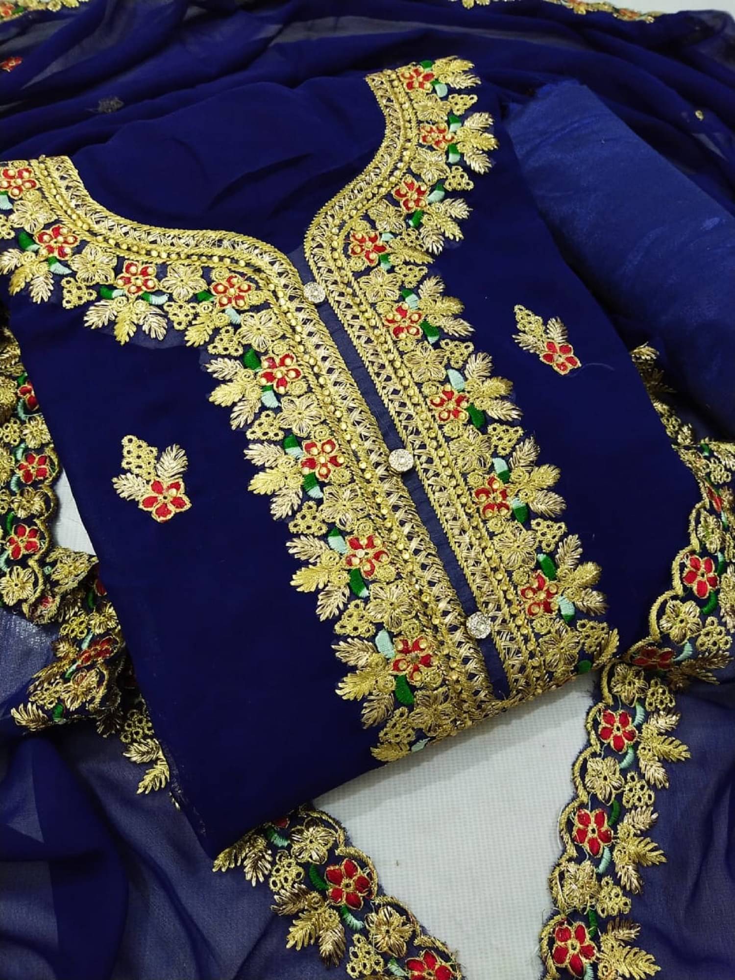     			Nayanthara Trends Unstitched Georgette Embroidered Dress Material - Navy Blue ( Pack of 1 )