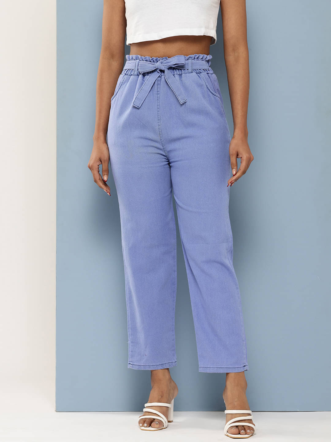     			Aarika - Blue Denim Regular Fit Women's Jeans ( Pack of 1 )