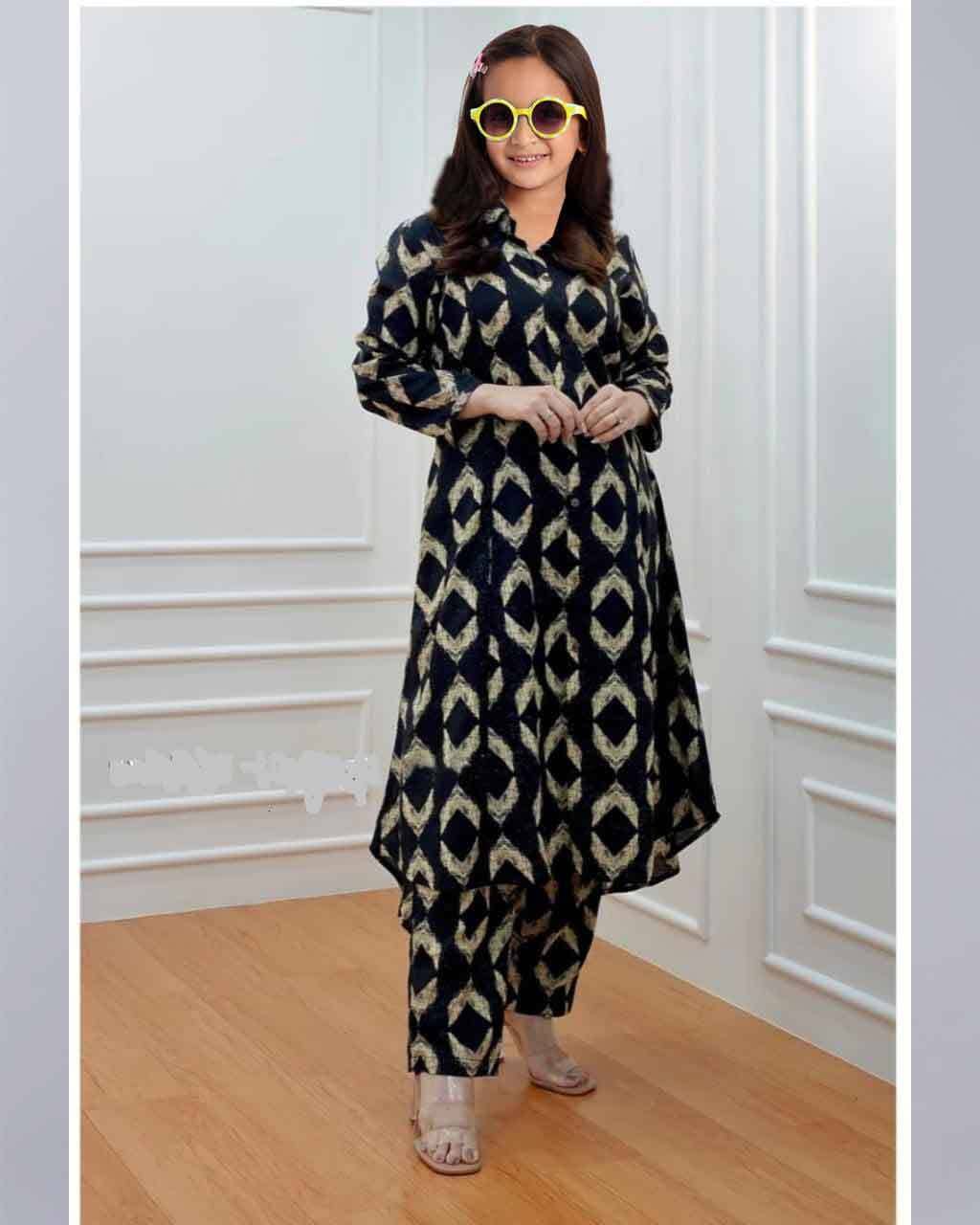 Bholukart Girls Cotton Blend Kurta with Trouser ( Pack of 1 , Black )