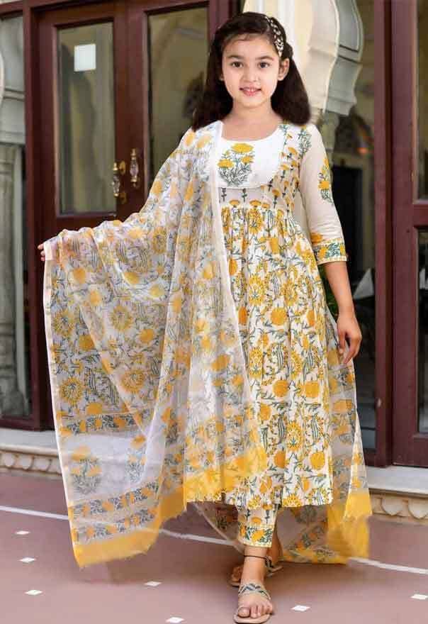Bholukart Girls Cotton Blend Kurti with Salwar ( Pack of 1 , White )