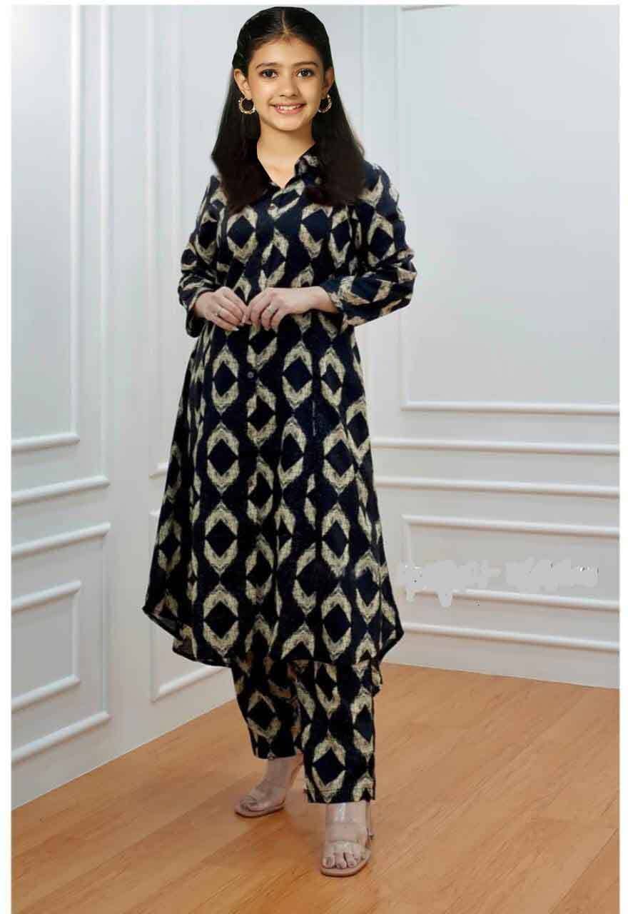 Bholukart Girls Cotton Blend Kurti with Churidar ( Pack of 1 , Black )