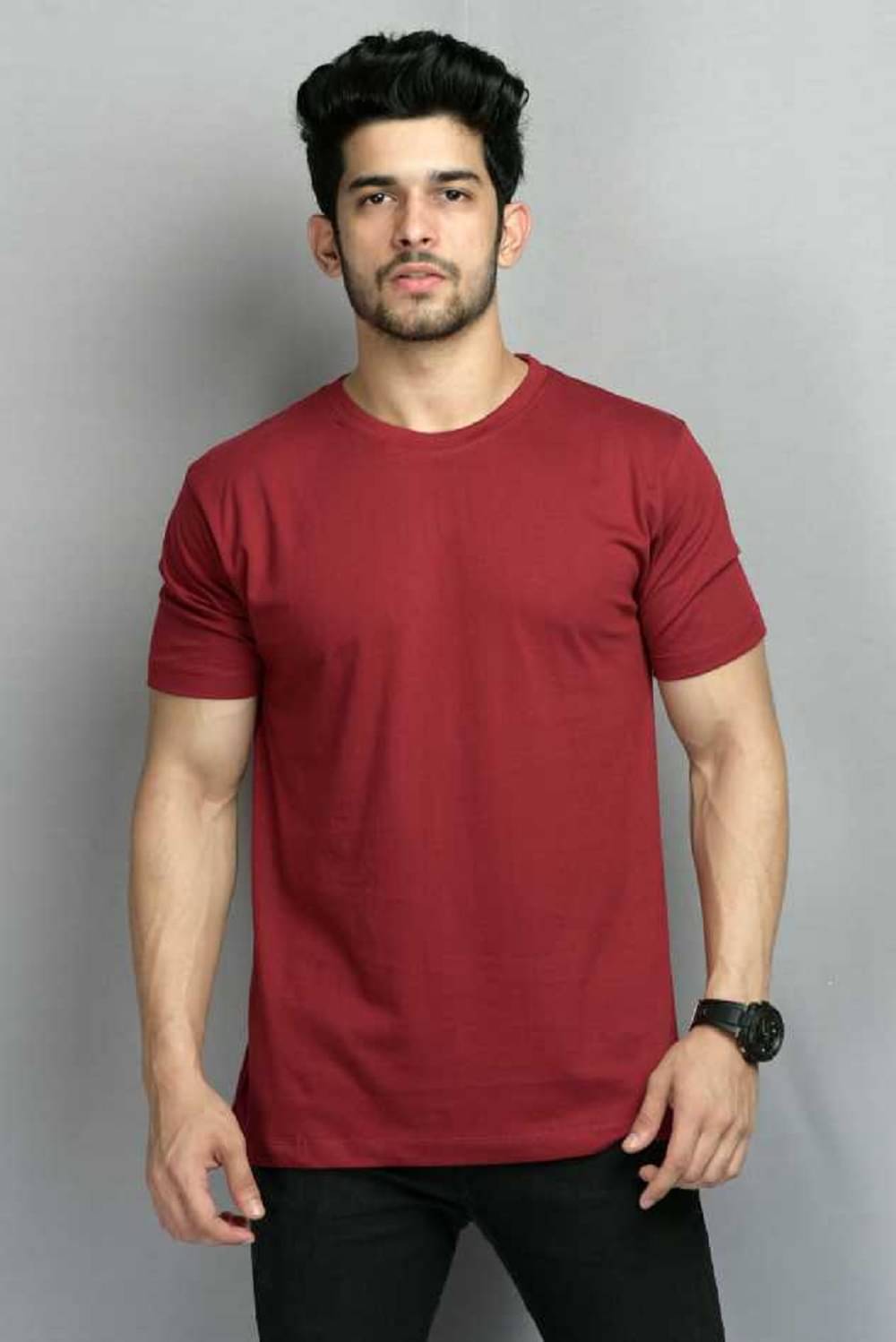     			risemax Cotton Blend Regular Fit Solid Half Sleeves Men's Round T-Shirt - Maroon ( Pack of 1 )