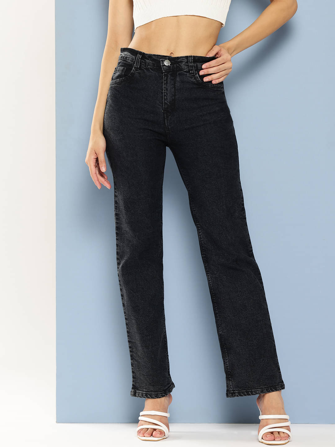     			Aarika - Black Denim Regular Fit Women's Jeans ( Pack of 1 )