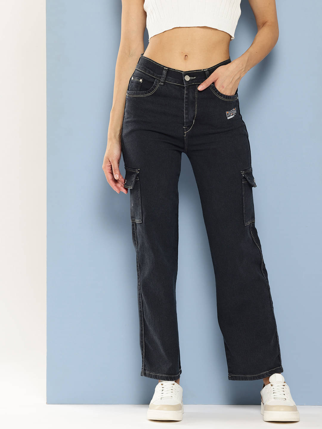     			Aarika - Black Denim Regular Fit Women's Jeans ( Pack of 1 )
