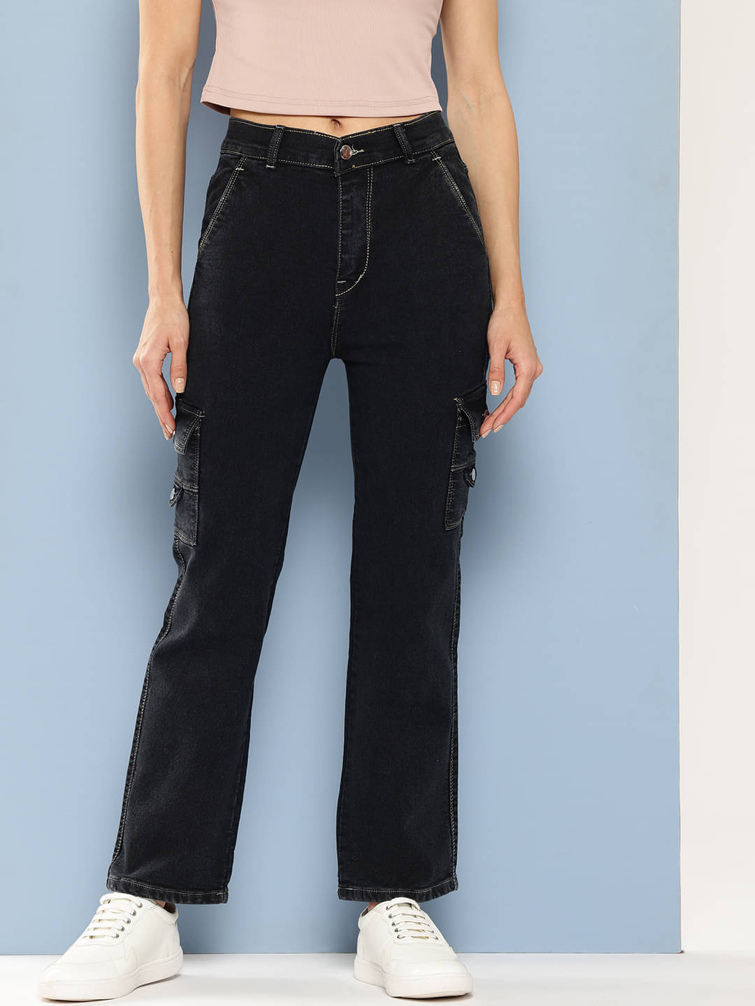     			Aarika - Black Denim Regular Fit Women's Jeans ( Pack of 1 )