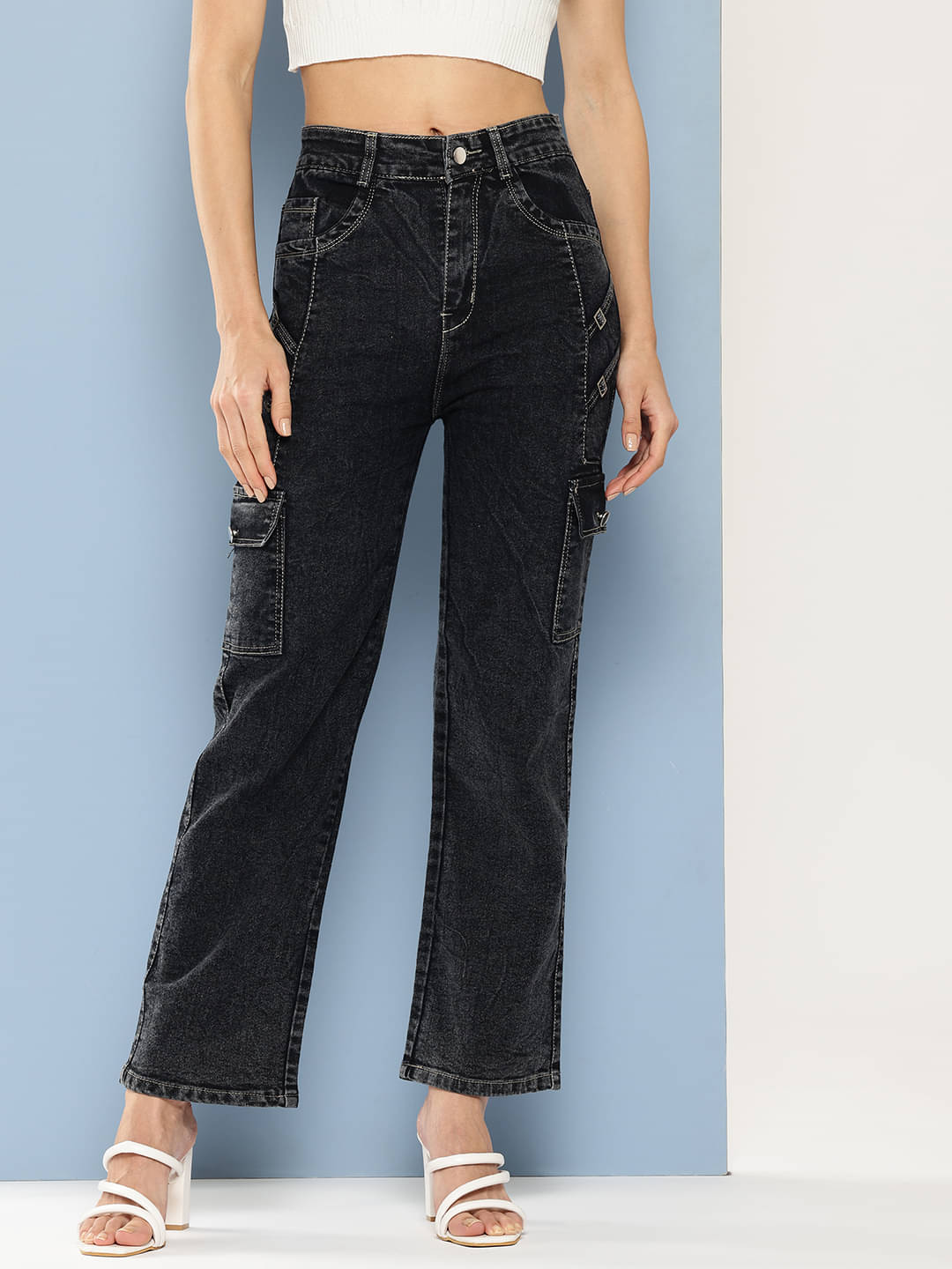     			Aarika - Black Denim Regular Fit Women's Jeans ( Pack of 1 )