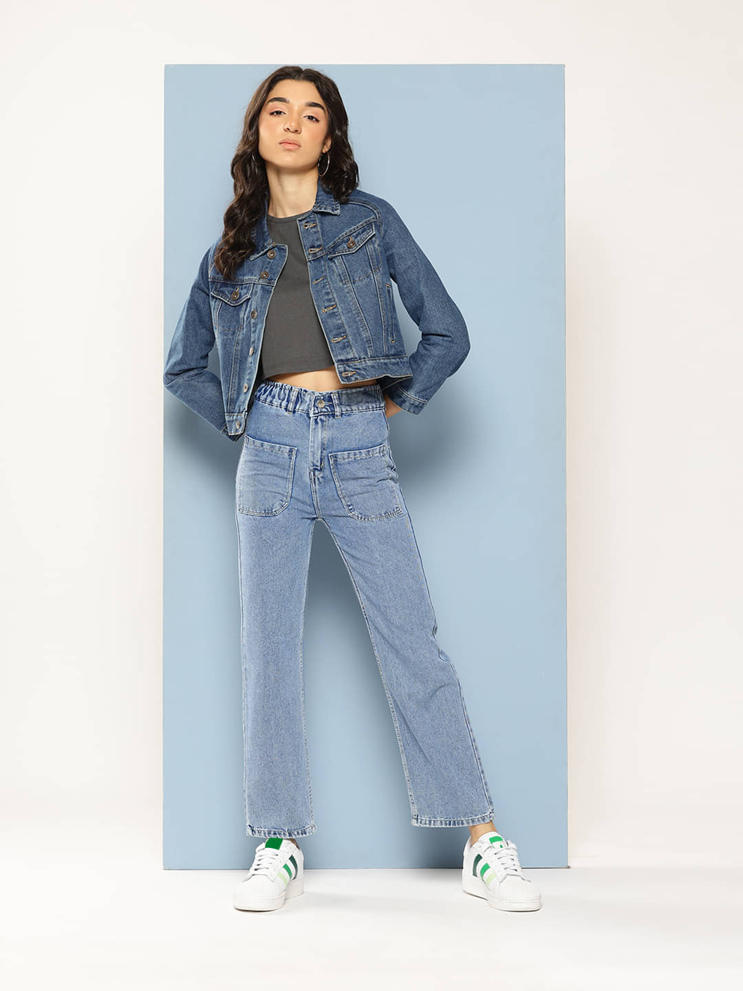     			Aarika - Light Blue Denim Regular Fit Women's Jeans ( Pack of 1 )