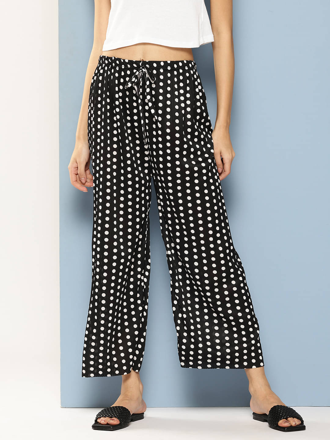 Aarika Pack of 1 Polyester Straight Women's Palazzos ( Black ) Aarika Pack of 1 Polyester Straight Women's Palazzos ( Black )