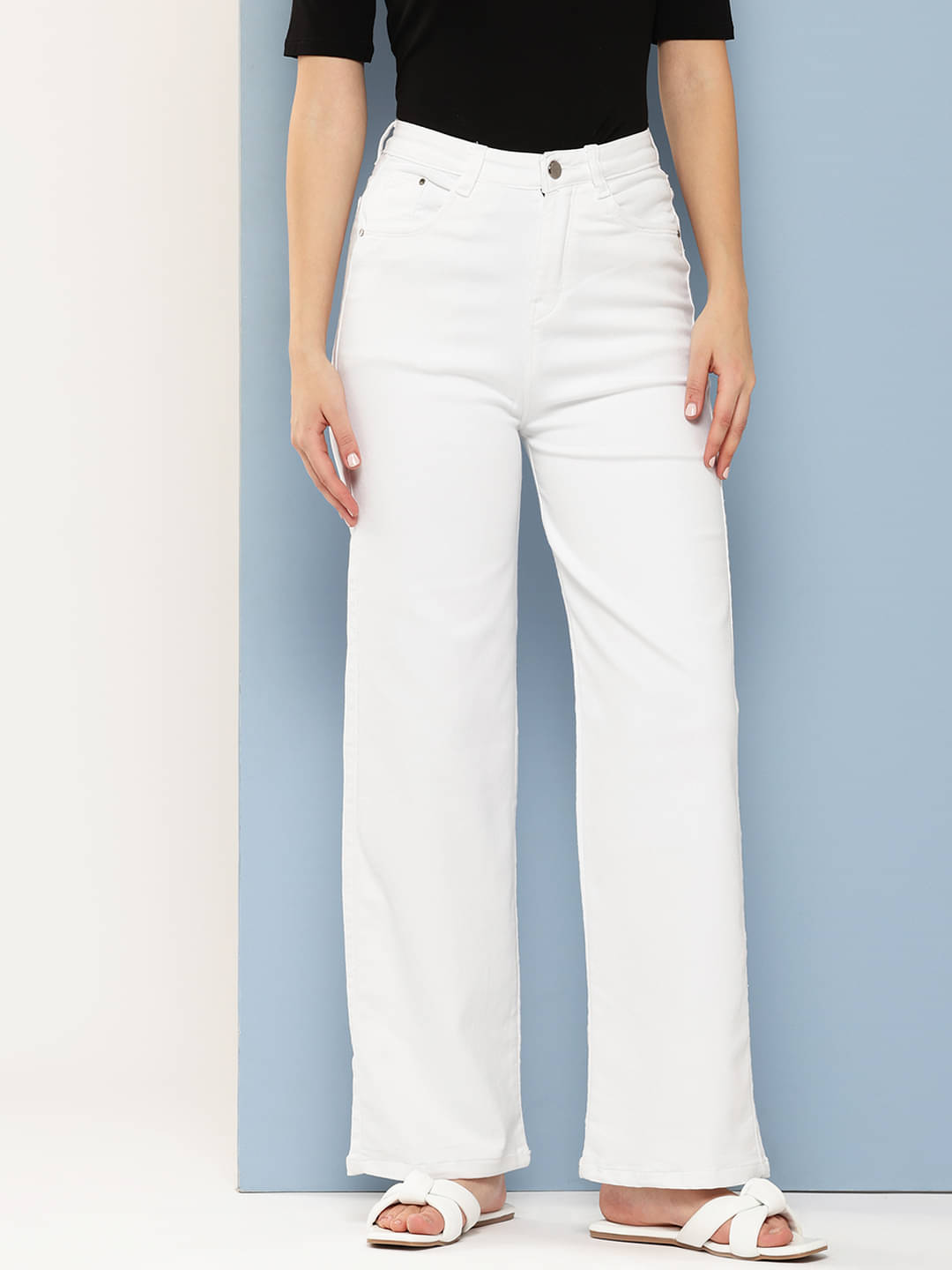     			Aarika - White Denim Regular Fit Women's Jeans ( Pack of 1 )