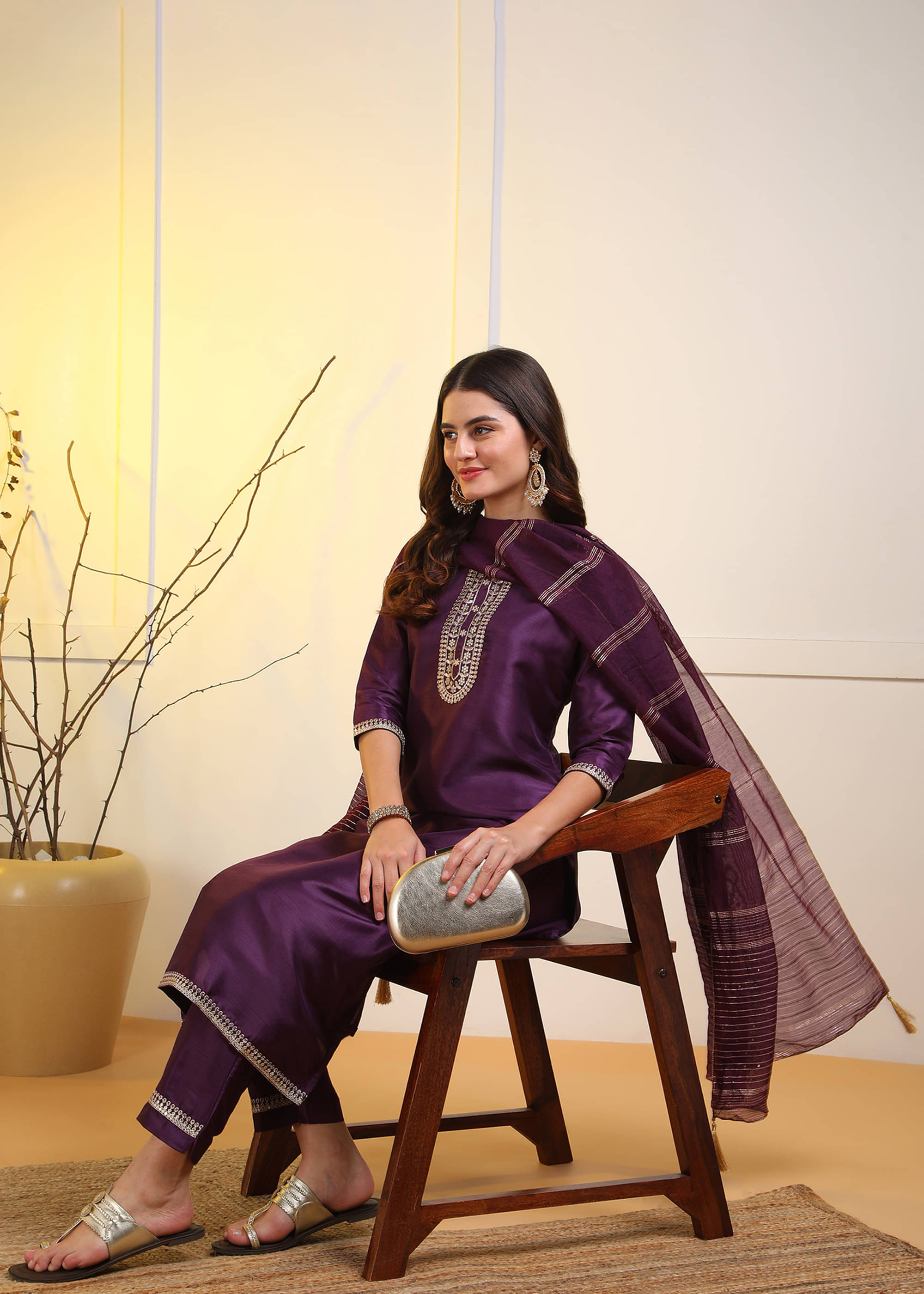     			Hiva Trendz Women Silk Blend Embroidered Straight Kurti With Pants ( Wine )