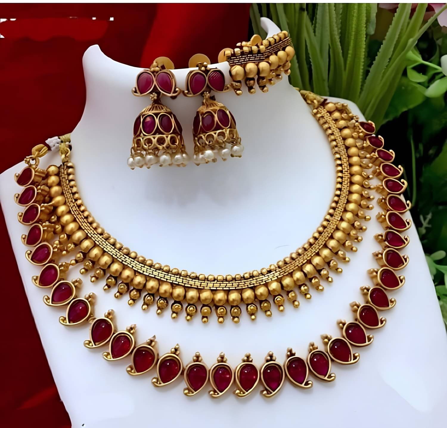     			LAFORWORD Golden Alloy Necklace Set ( Pack of 2 )