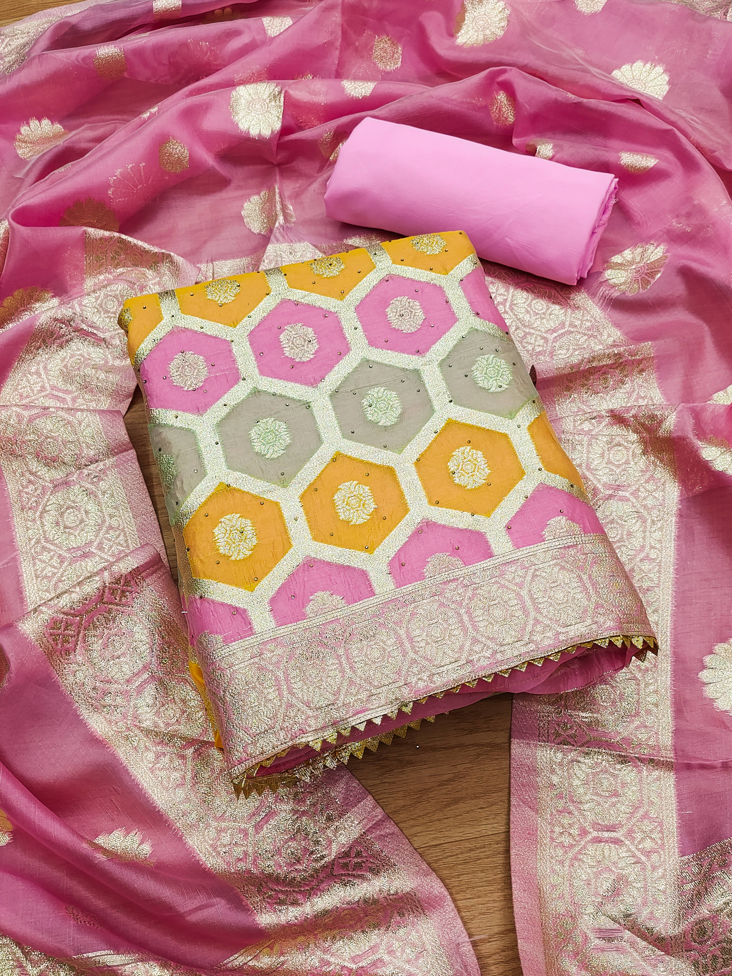 Nayanthara Trends Unstitched Organza Printed Dress Material - Pink ( Pack of 1 ) Nayanthara Trends Unstitched Organza Printed Dress Material - Pink ( Pack of 1 )