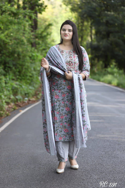     			Supar Sleave Viscose Embroidered Kurti With Pants Women's Stitched Salwar Suit - Grey ( Pack of 1 )