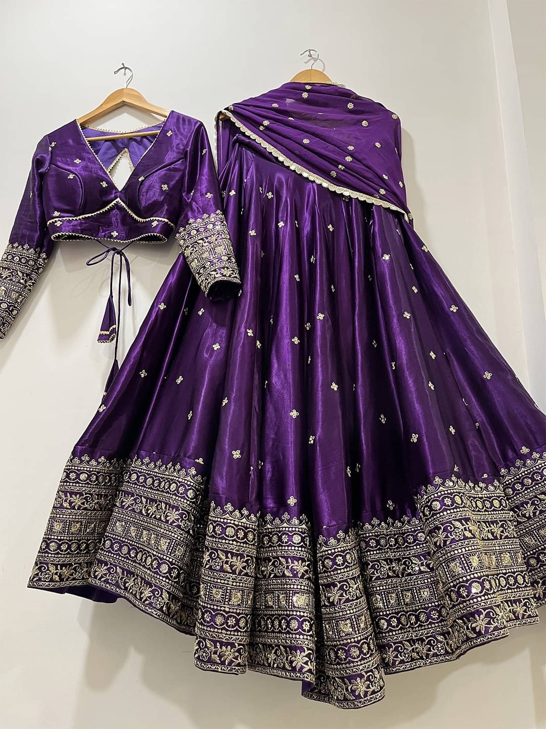     			kedar fab Purple Chiffon Circular Semi Stitched Lehenga Single