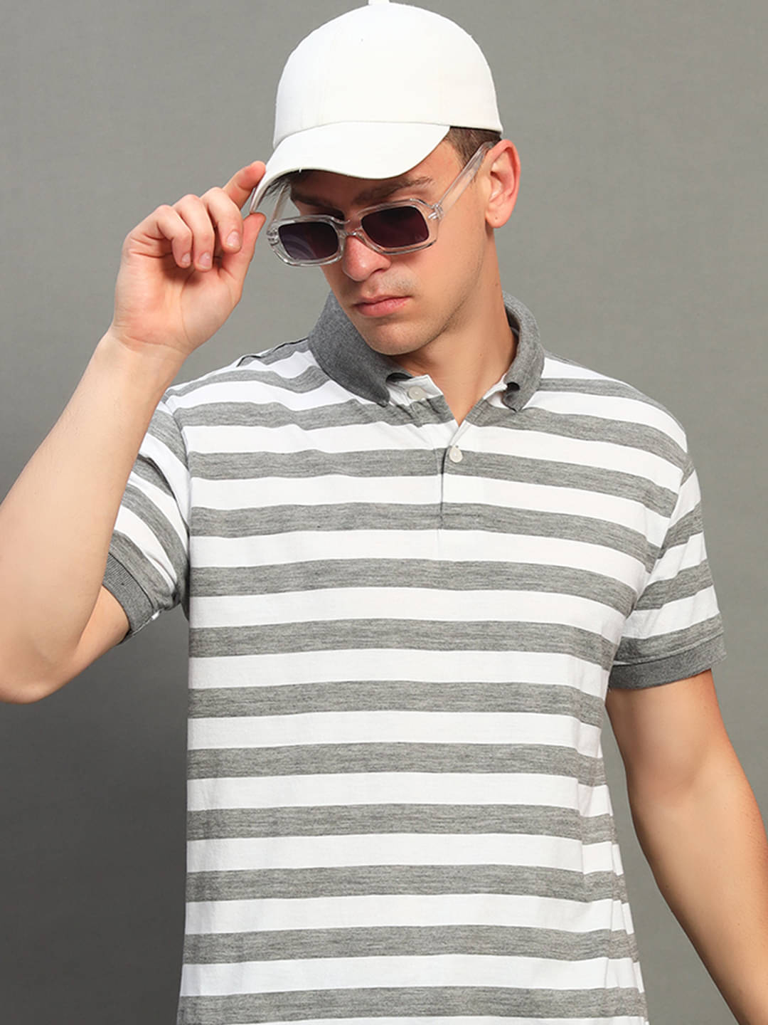 GET GOLF Pack of 1 Cotton Blend Regular Fit Striped Half Sleeves Men's Polo T Shirt ( Grey )     			GET GOLF Pack of 1 Cotton Blend Regular Fit Striped Half Sleeves Men's Polo T Shirt ( Grey )