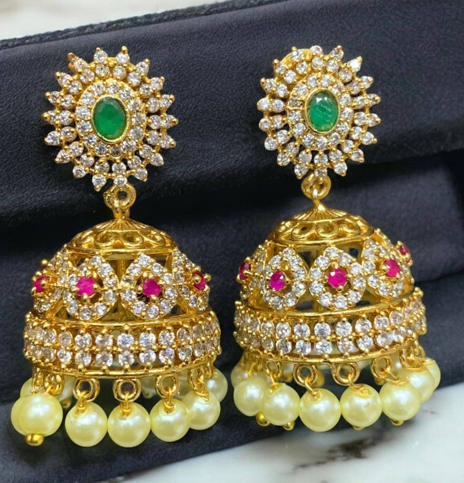     			KC JEWELS Multi Color Jhumki Earrings ( Pack of 1 )