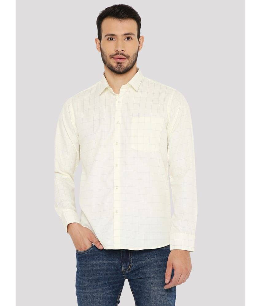     			Maharaja - Yellow Cotton Blend Slim Fit Men's Formal Shirt ( Pack of 1 )
